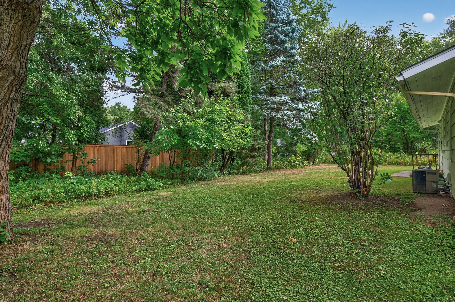View of Residential at 12916 Fairfield Road, Minnetonka MN 55305, Minnetonka (31 of 39) - Mike Wilen | Minnesota Team Real Estate