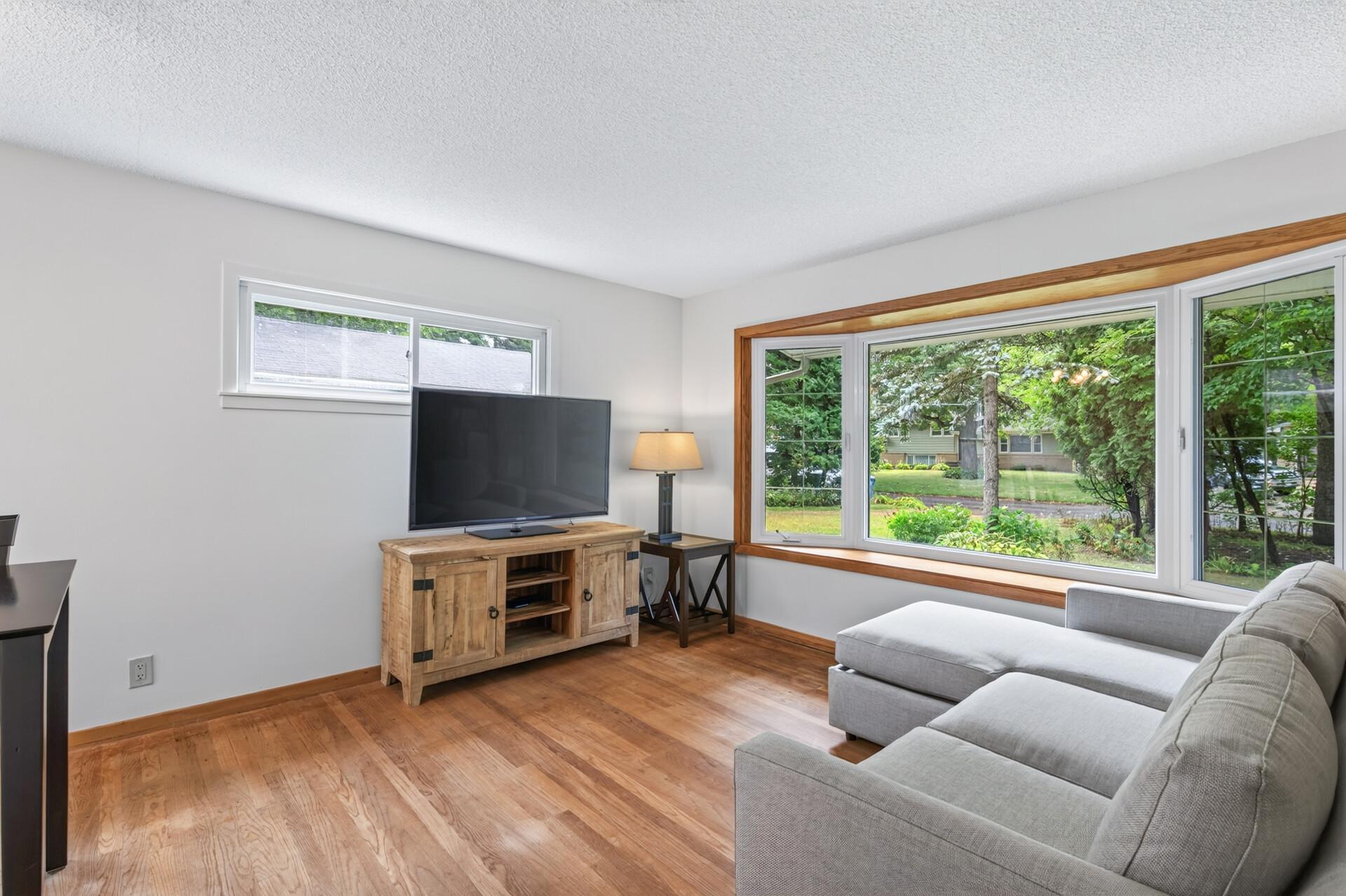 View of Single Family at 12916 Fairfield Road, Minnetonka - Mike Wilen | Minnesota Team Real Estate