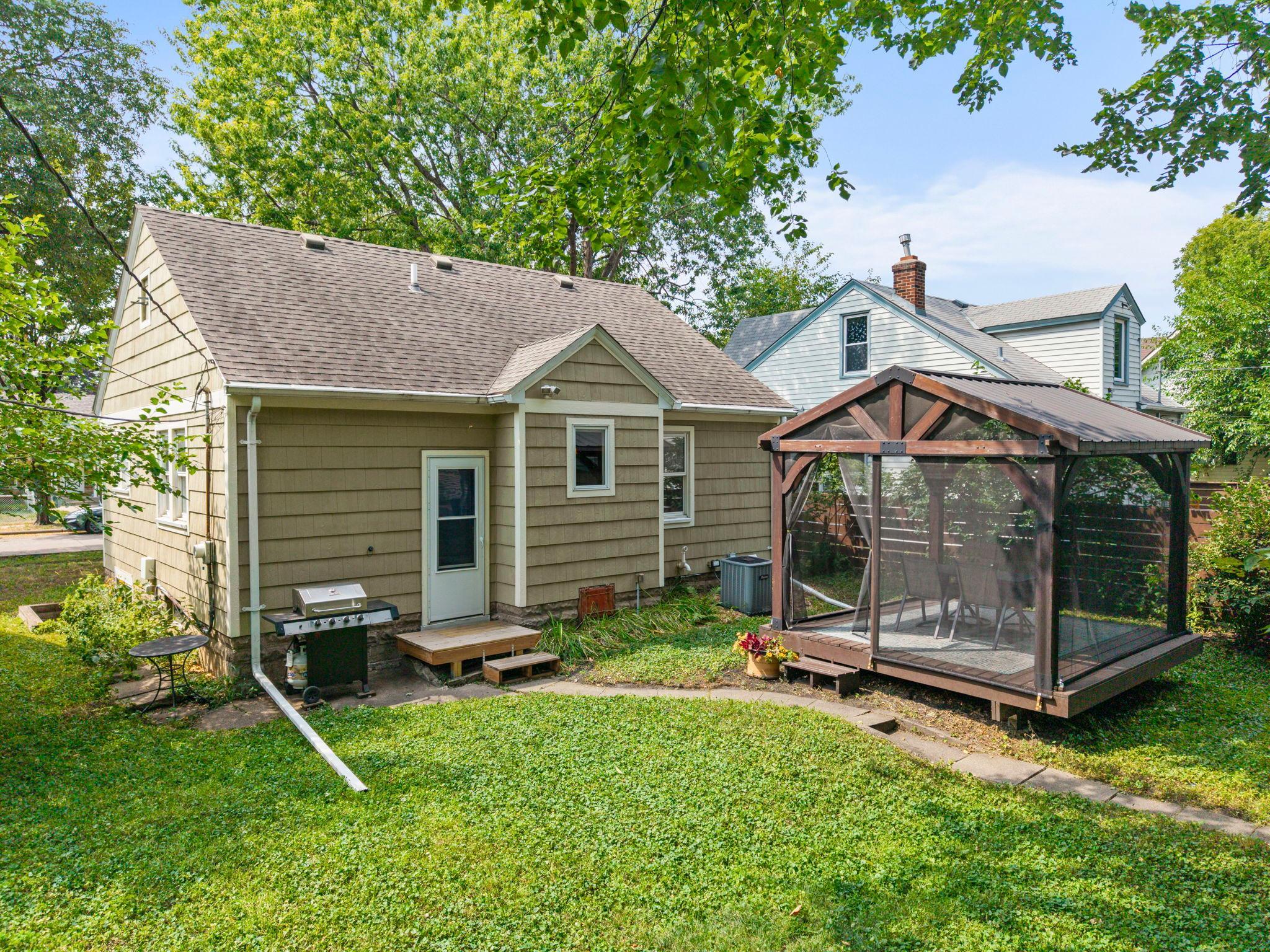 View of Residential at 854 21st Avenue, Minneapolis MN 55414, Minneapolis (30 of 38) - Mike Wilen | Minnesota Team Real Estate