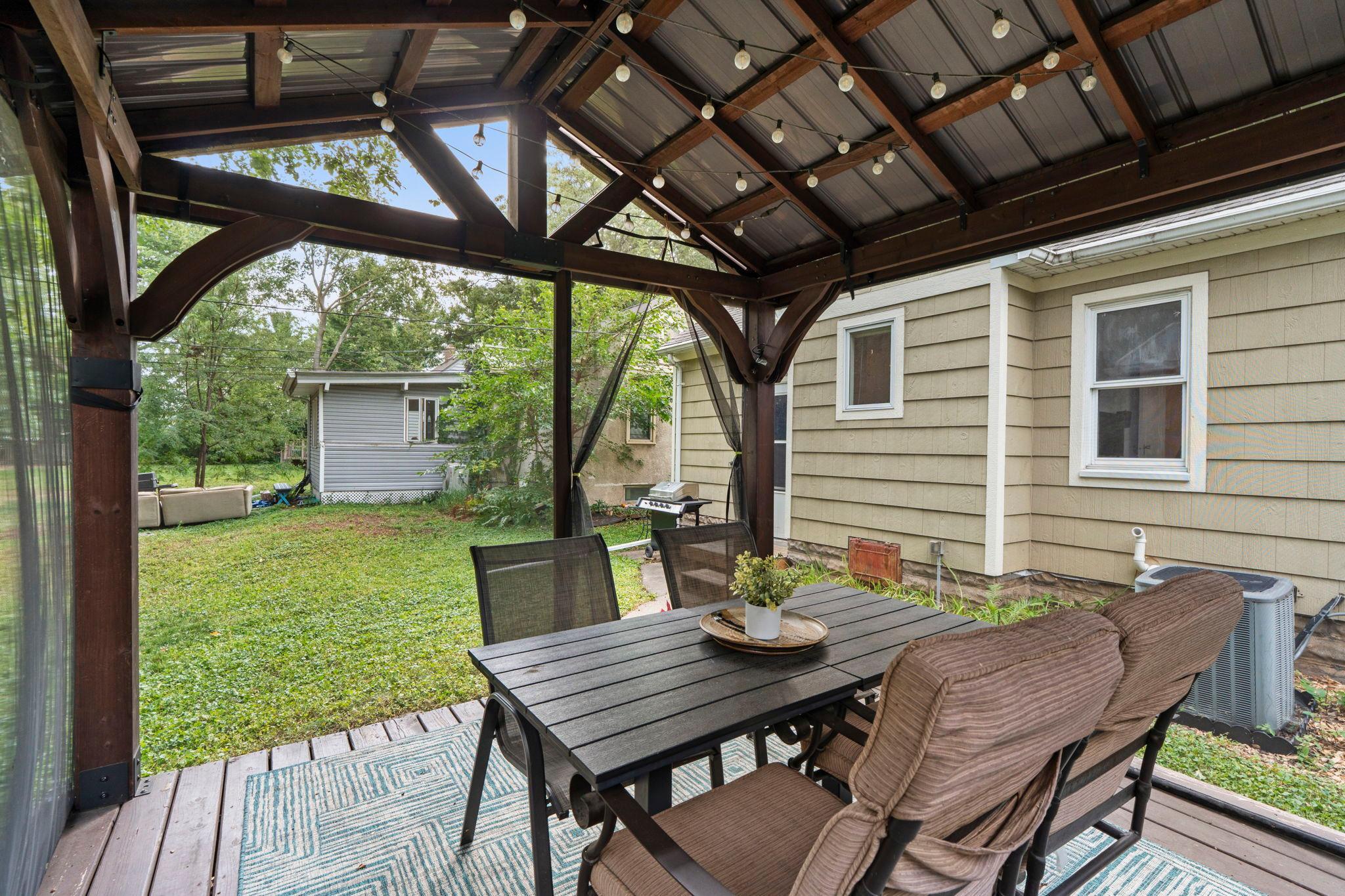 View of Residential at 854 21st Avenue, Minneapolis MN 55414, Minneapolis (28 of 38) - Mike Wilen | Minnesota Team Real Estate
