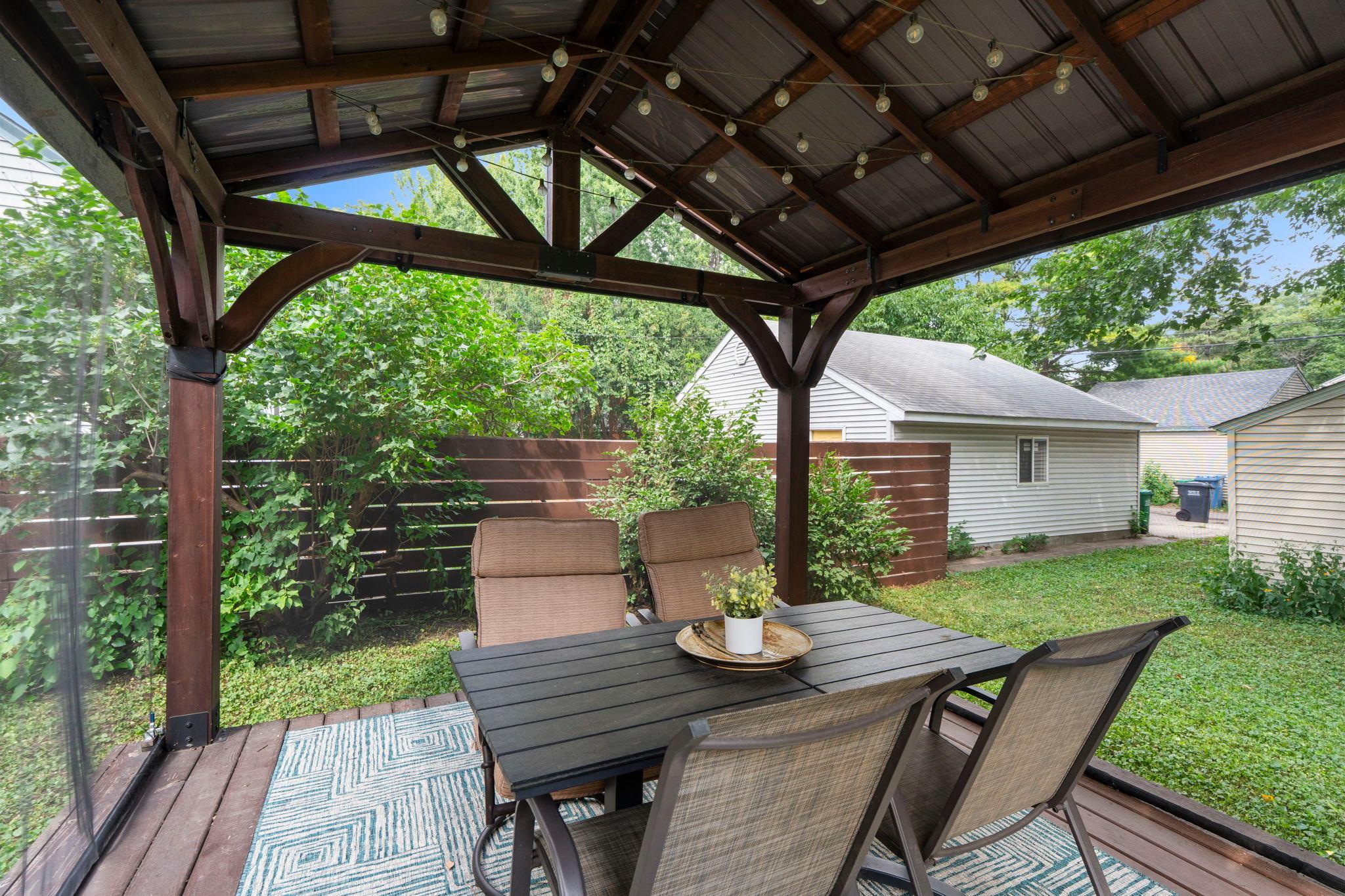 View of Residential at 854 21st Avenue, Minneapolis MN 55414, Minneapolis (27 of 38) - Mike Wilen | Minnesota Team Real Estate