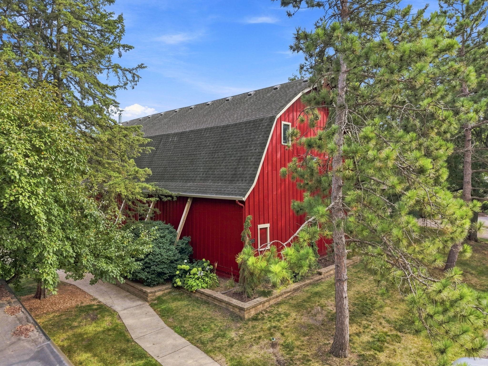View of Residential at 9701 Mill Creek Drive, Eden Prairie MN 55347, Eden Prairie (55 of 64) - Mike Wilen | Minnesota Team Real Estate