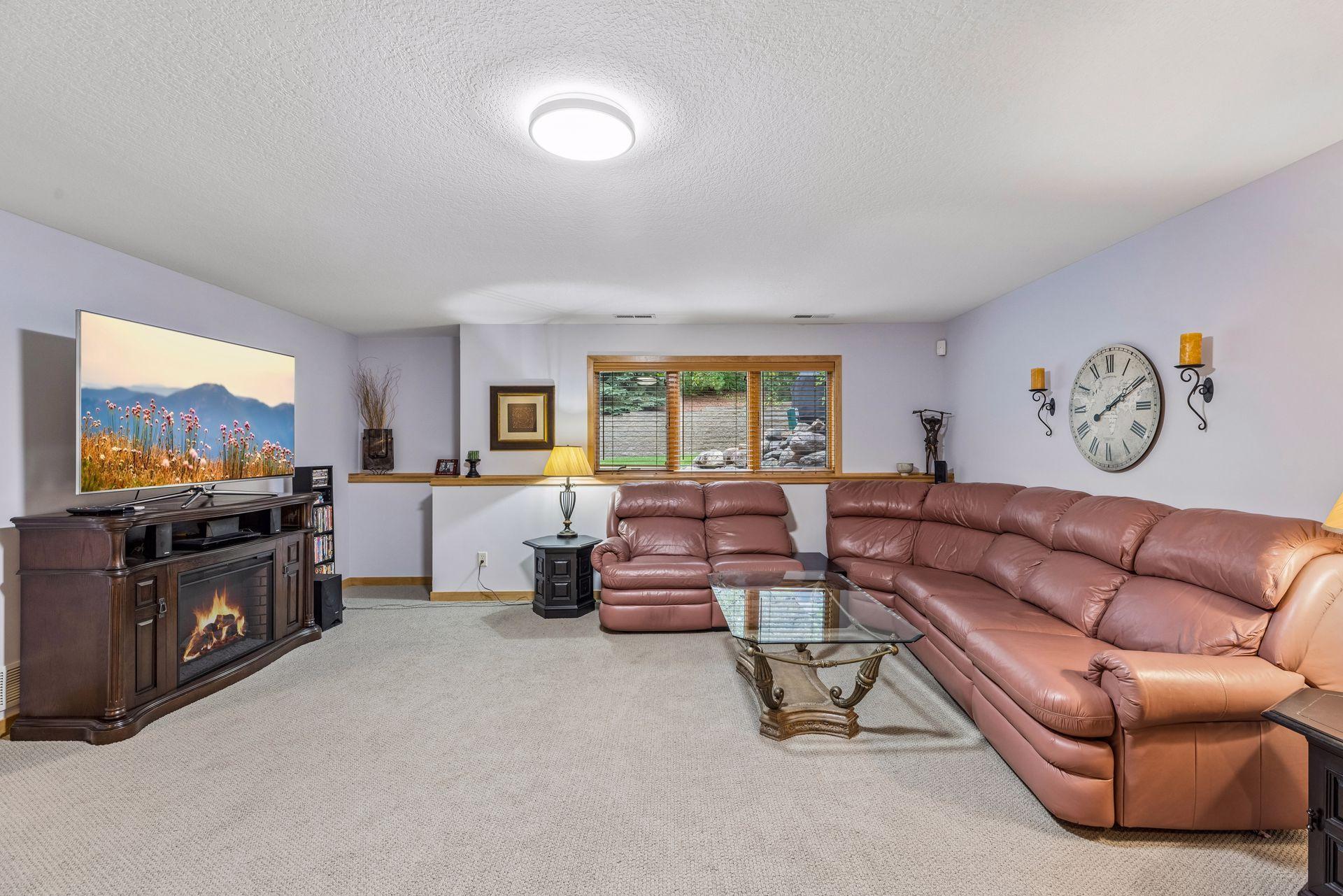 View of Residential at 1354 Holly Avenue, Oakdale MN 55128, Oakdale (42 of 55) - Mike Wilen | Minnesota Team Real Estate