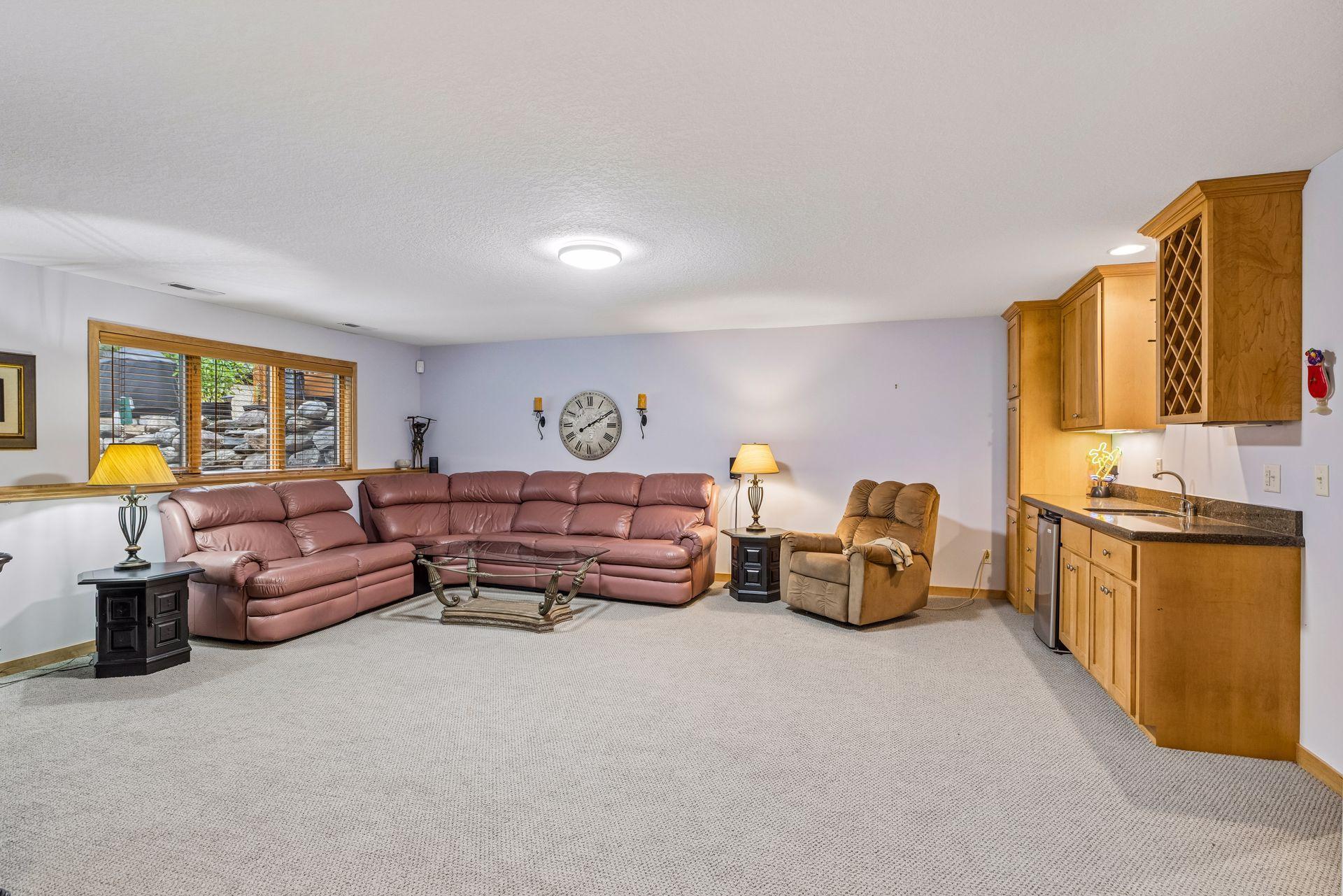 View of Residential at 1354 Holly Avenue, Oakdale MN 55128, Oakdale (39 of 55) - Mike Wilen | Minnesota Team Real Estate
