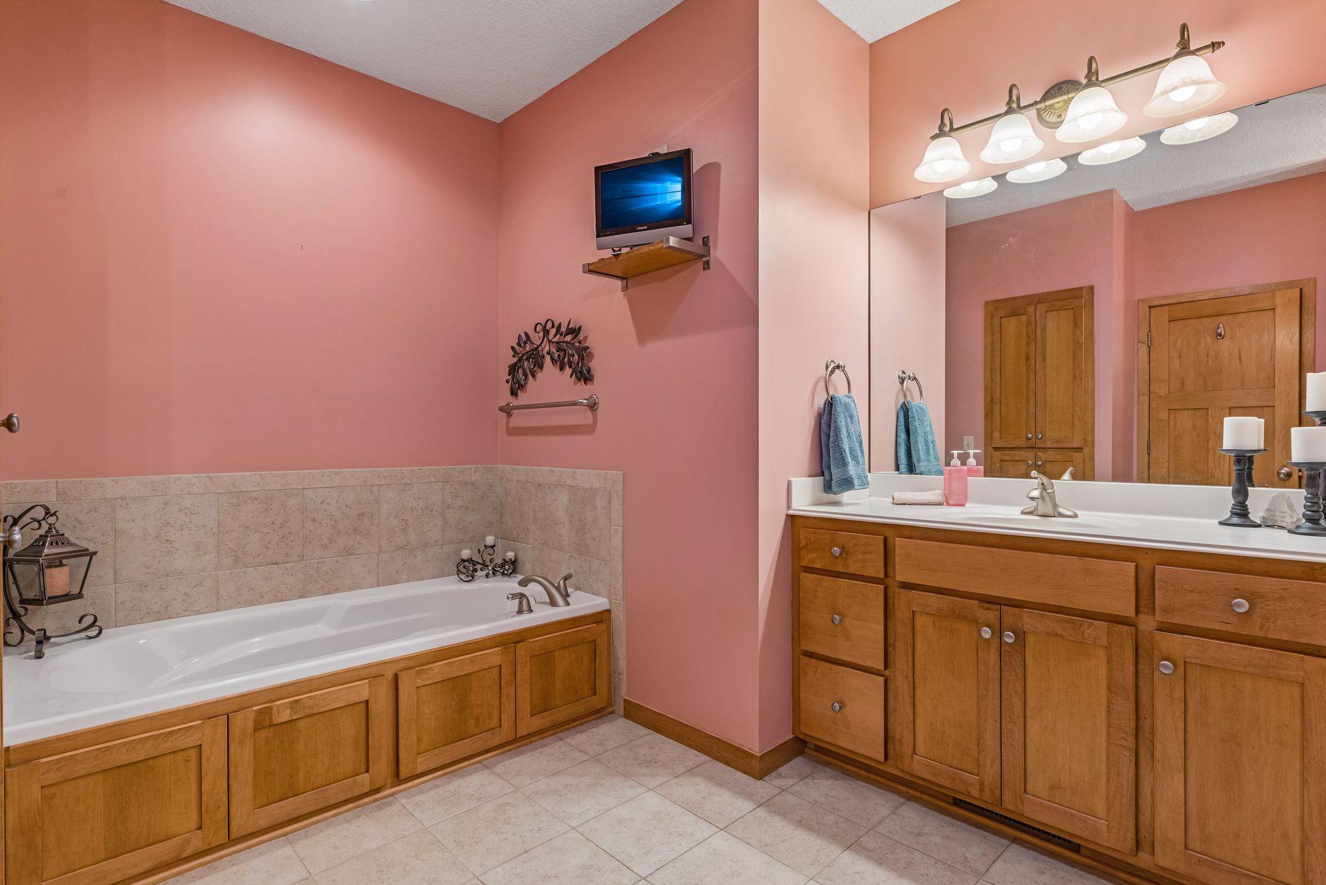 View of Residential at 1354 Holly Avenue, Oakdale MN 55128, Oakdale (32 of 55) - Mike Wilen | Minnesota Team Real Estate