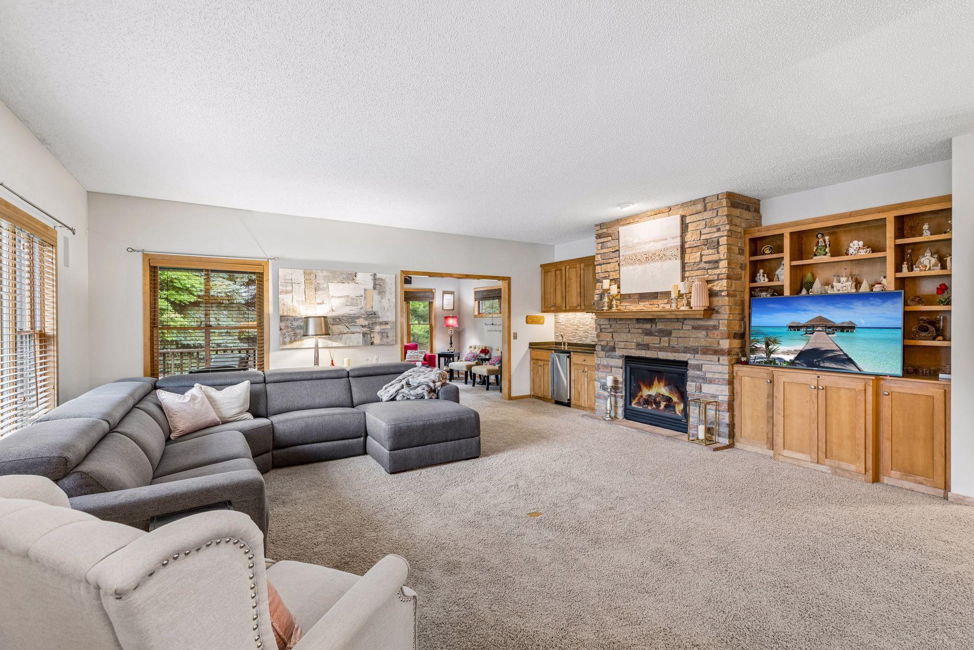 View of Residential at 1354 Holly Avenue, Oakdale MN 55128, Oakdale (19 of 55) - Mike Wilen | Minnesota Team Real Estate