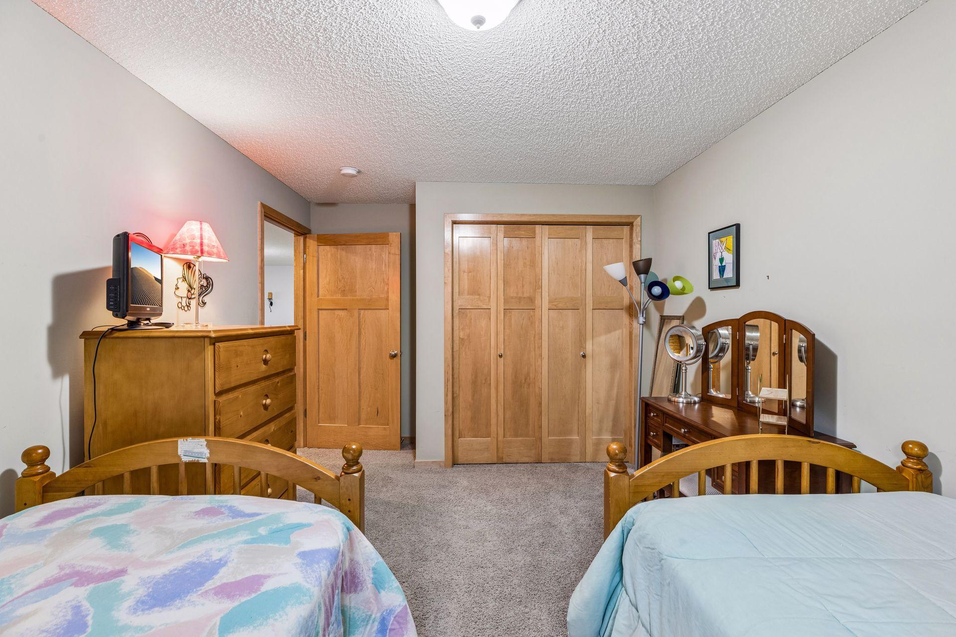 View of Residential at 1354 Holly Avenue, Oakdale MN 55128, Oakdale (48 of 55) - Mike Wilen | Minnesota Team Real Estate