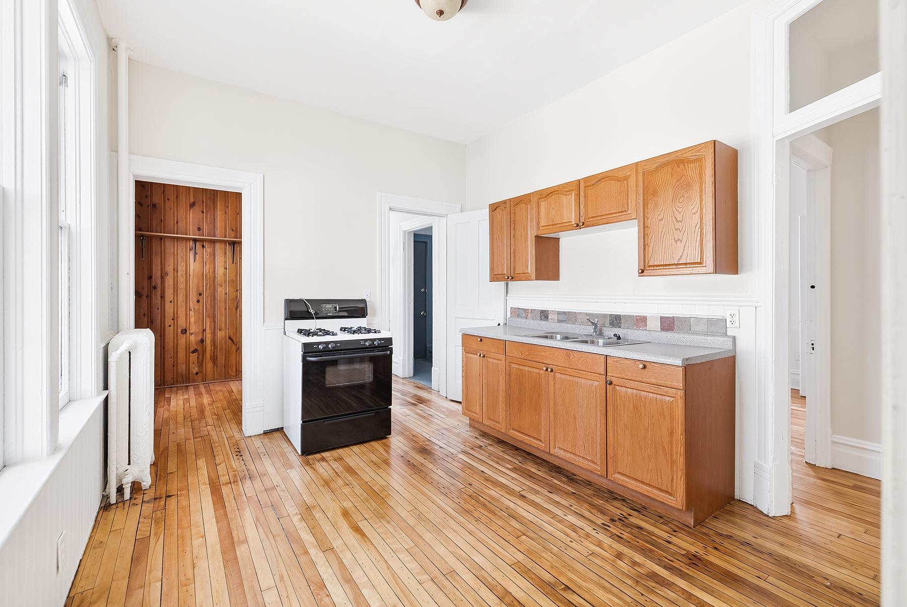 View of Residential Income at 891 Hudson Road, Saint Paul MN 55106, Saint Paul (9 of 35) - Mike Wilen | Minnesota Team Real Estate
