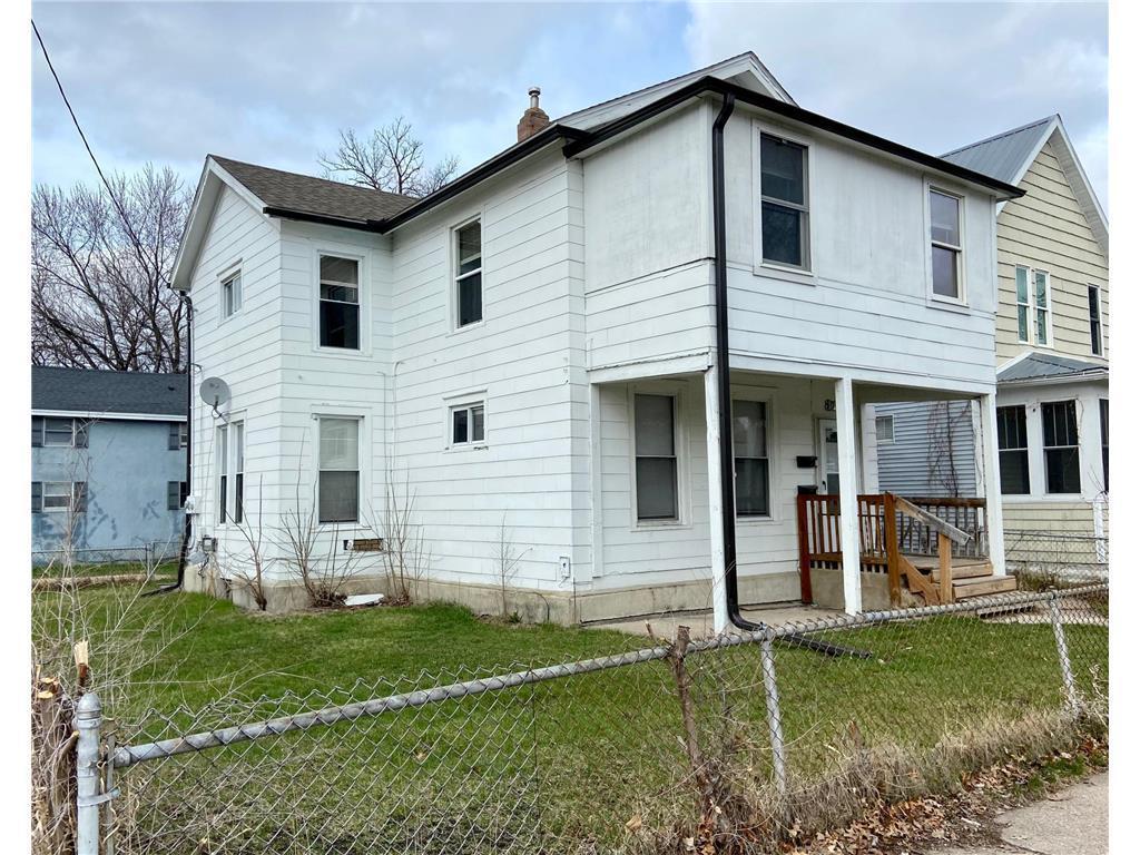 View of Residential Income at 313 Edmund Avenue, Saint Paul MN 55103, Saint Paul (3 of 14) - Mike Wilen | Minnesota Team Real Estate