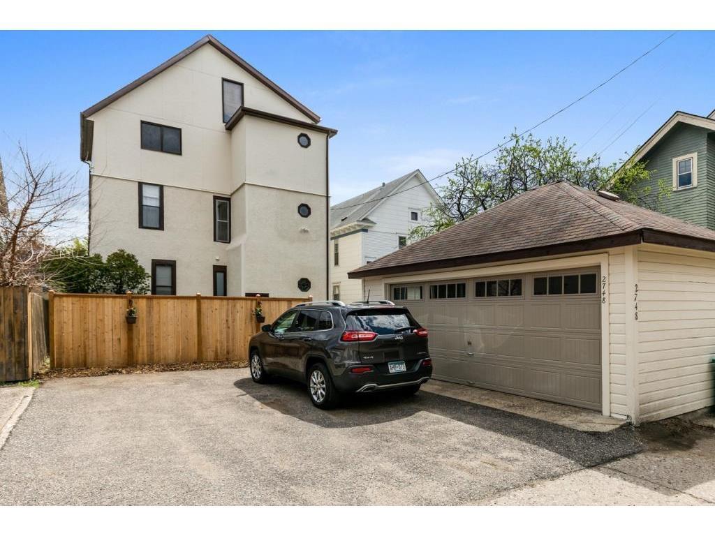 View of Residential Income at 2748 Dupont Avenue, Minneapolis MN 55408, Minneapolis (15 of 16) - Mike Wilen | Minnesota Team Real Estate