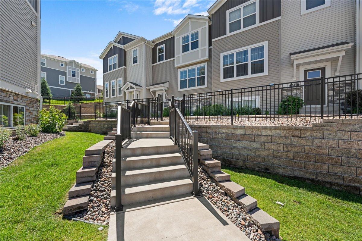 View of Residential at 2283 Polar Way, North Saint Paul MN 55109, North Saint Paul (29 of 32) - Mike Wilen | Minnesota Team Real Estate
