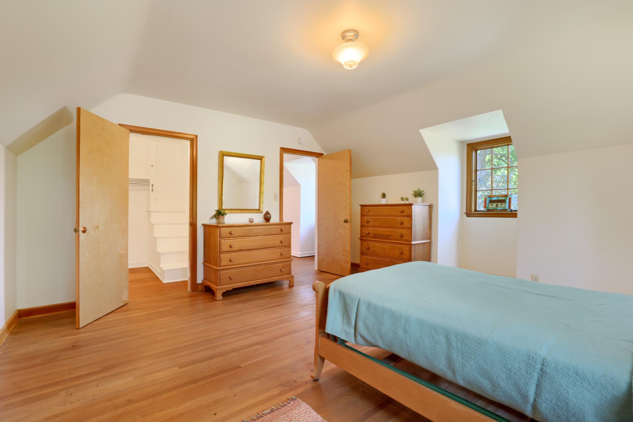 View of Residential at 1393 Keston Street, Saint Paul MN 55108, Saint Paul (25 of 43) - Mike Wilen | Minnesota Team Real Estate