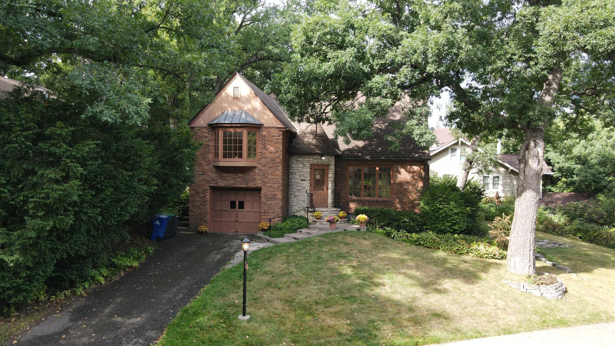 View of Residential at 1393 Keston Street, Saint Paul MN 55108, Saint Paul (48 of 50) - Mike Wilen | Minnesota Team Real Estate