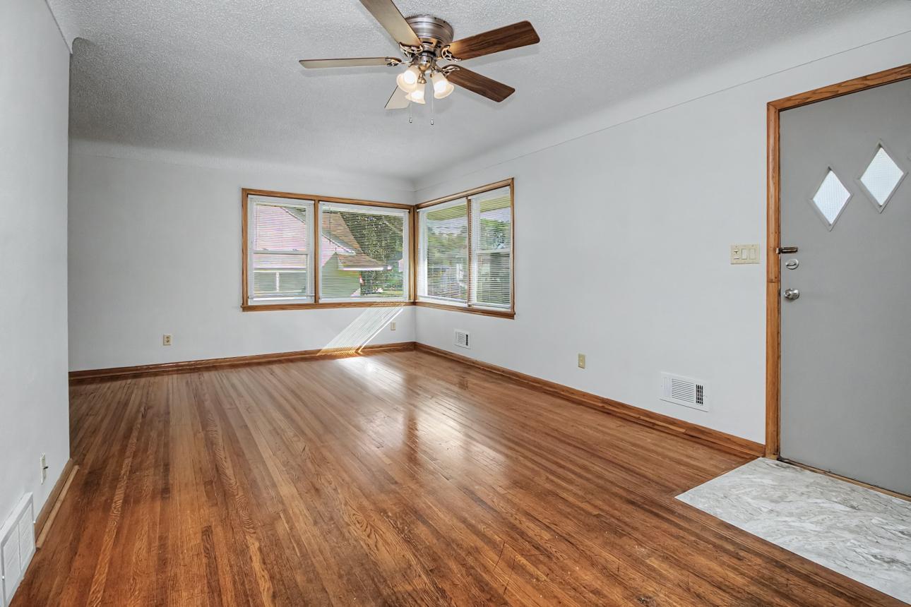 View of Residential at 717 Hall Avenue, Saint Paul MN 55107, Saint Paul (3 of 24) - Mike Wilen | Minnesota Team Real Estate