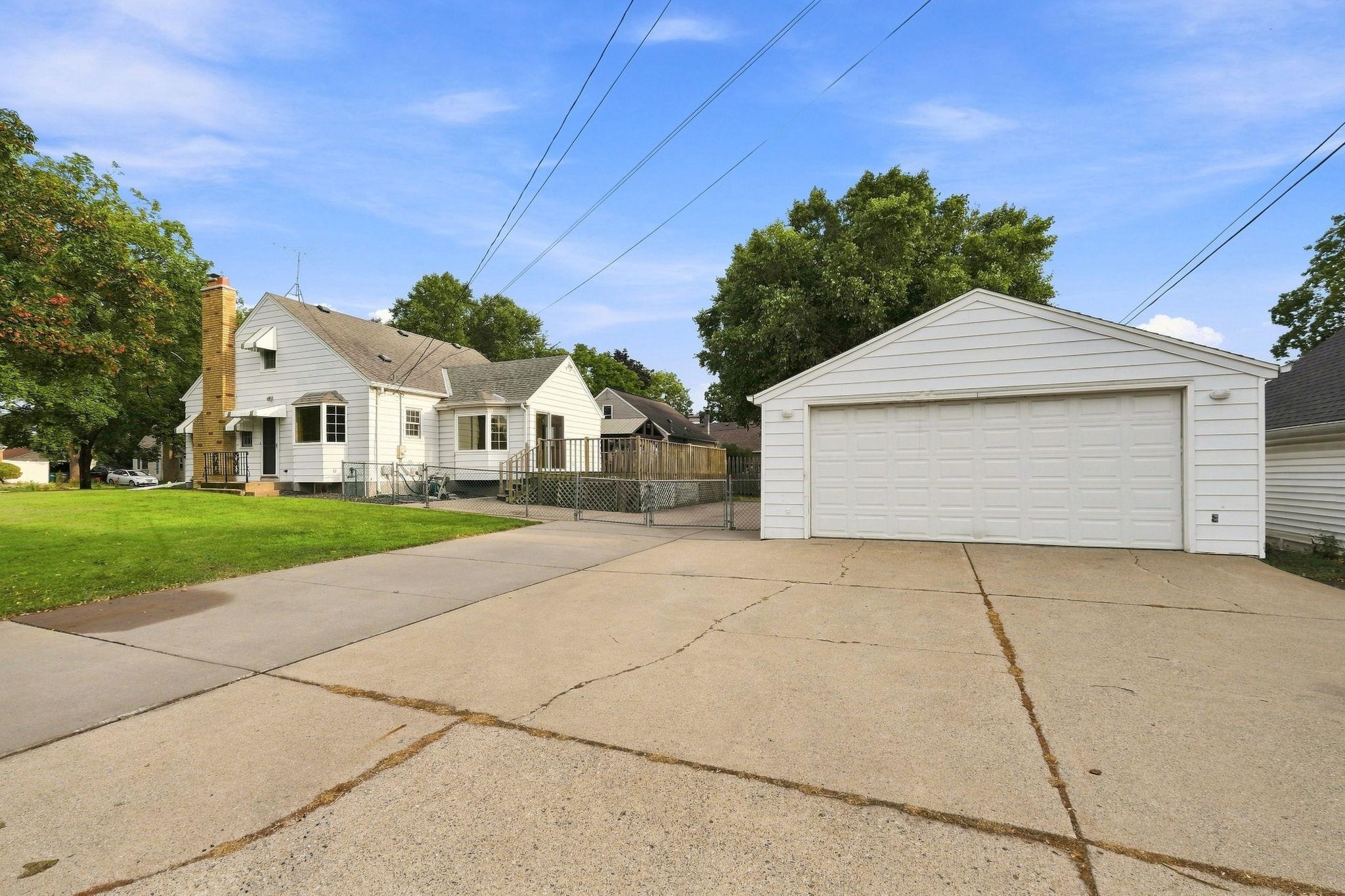 View of Residential at 6745 Elliot Avenue, Richfield MN 55423, Richfield (33 of 37) - Mike Wilen | Minnesota Team Real Estate