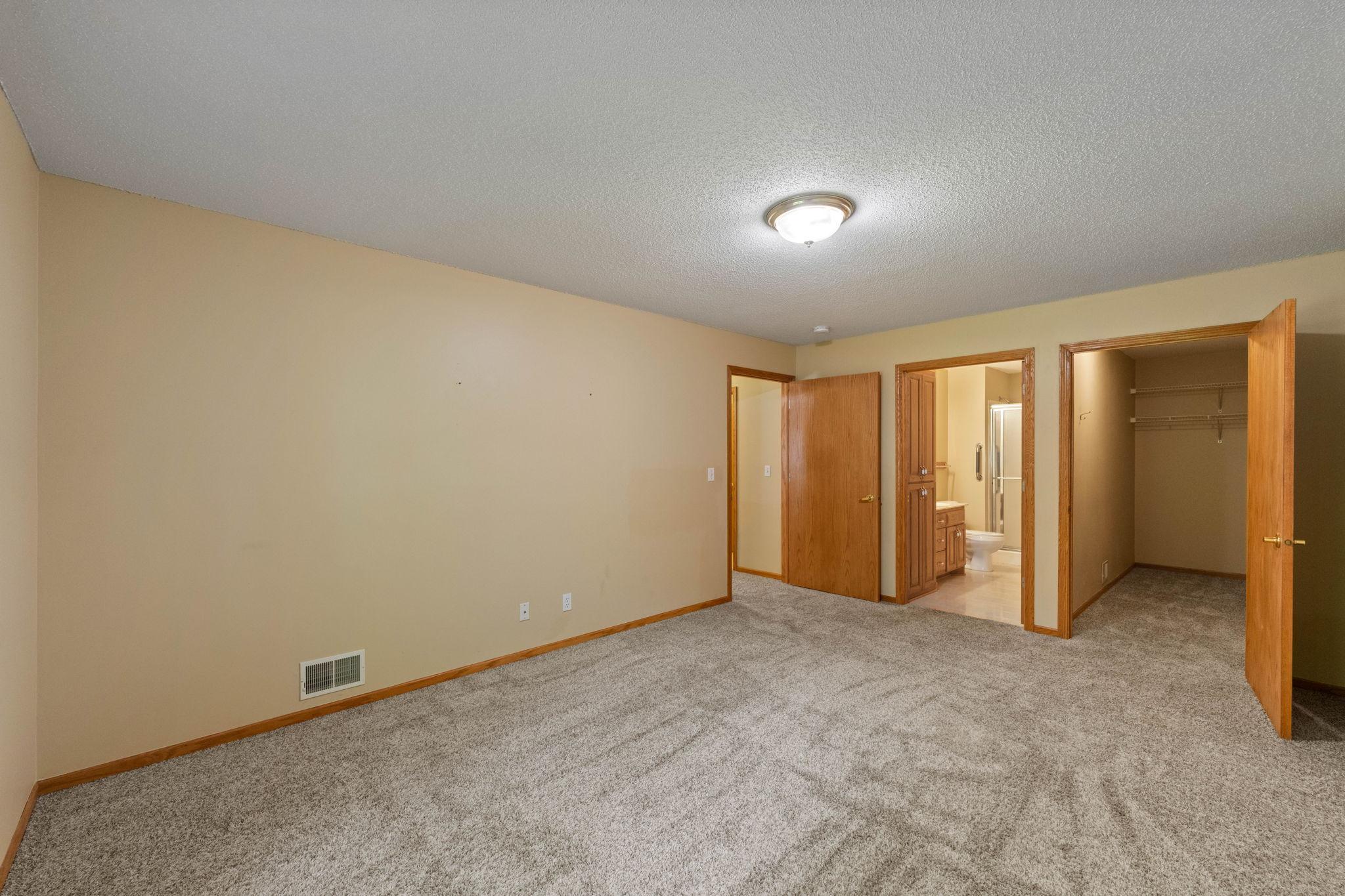 View of Residential at 2964 Aldrich Trail, Woodbury MN 55125, Woodbury (22 of 27) - Mike Wilen | Minnesota Team Real Estate