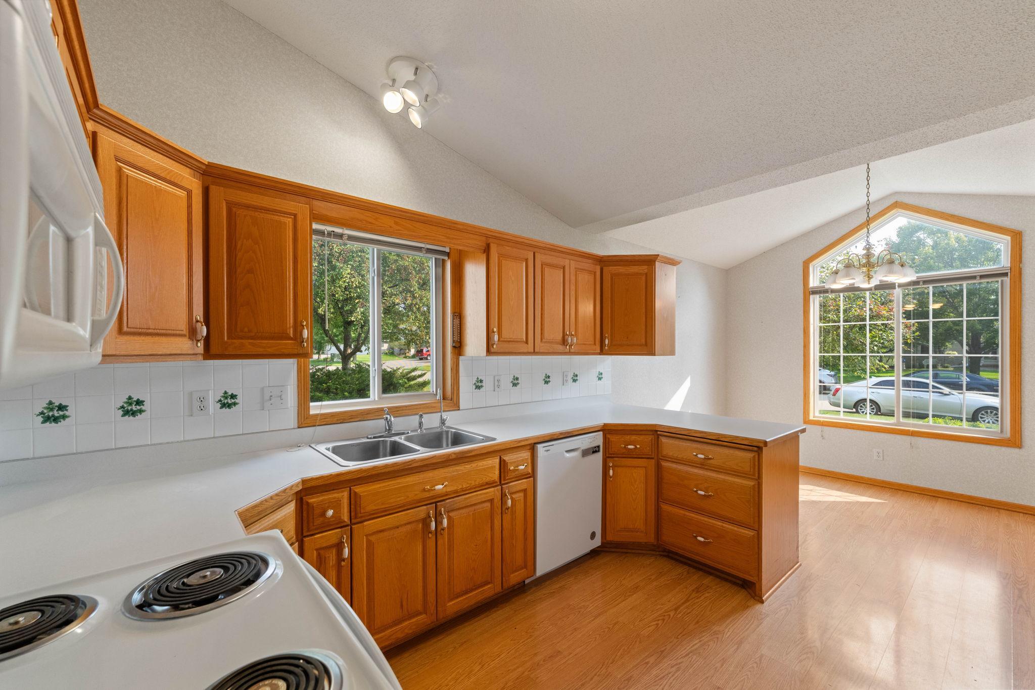 View of Residential at 2964 Aldrich Trail, Woodbury MN 55125, Woodbury (8 of 27) - Mike Wilen | Minnesota Team Real Estate