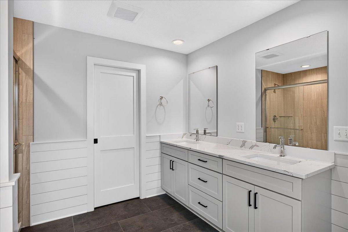View of Residential at 2607 Cascade Lane, Orono MN 55356, Orono (21 of 32) - Mike Wilen | Minnesota Team Real Estate