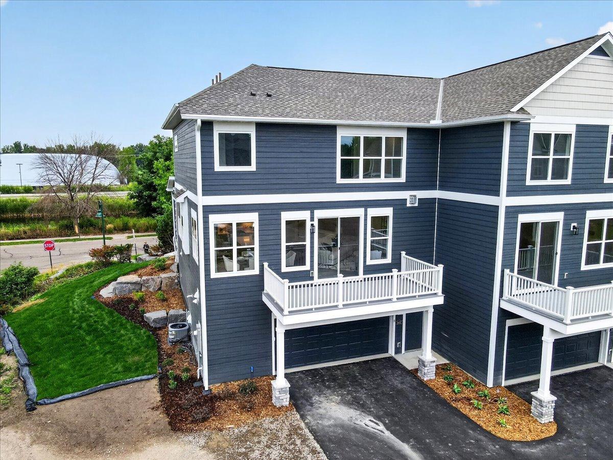 View of Residential at 2607 Cascade Lane, Orono MN 55356, Orono (10 of 32) - Mike Wilen | Minnesota Team Real Estate