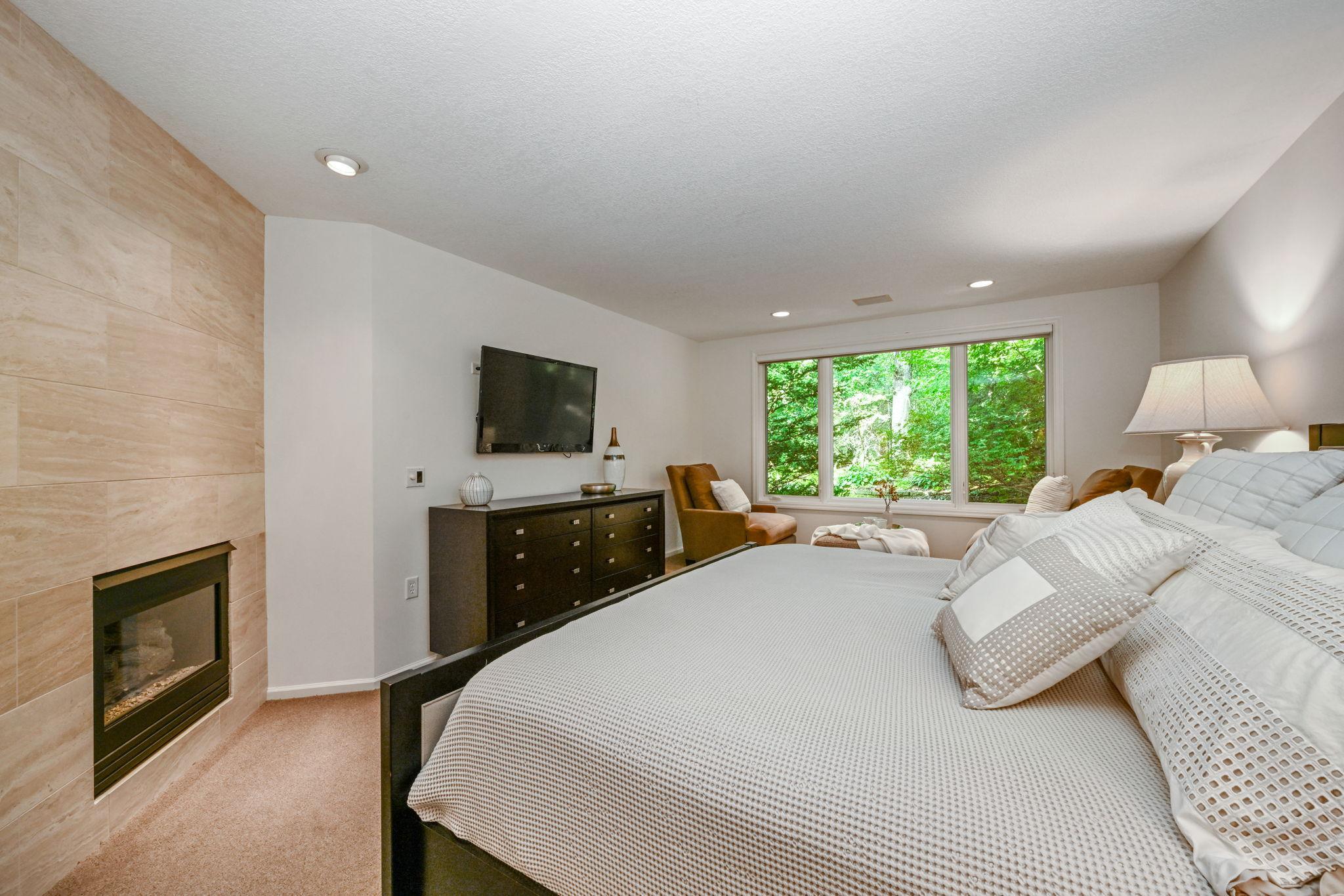 View of Residential at 4541 Meadow Road, Edina MN 55424, Edina (30 of 75) - Mike Wilen | Minnesota Team Real Estate