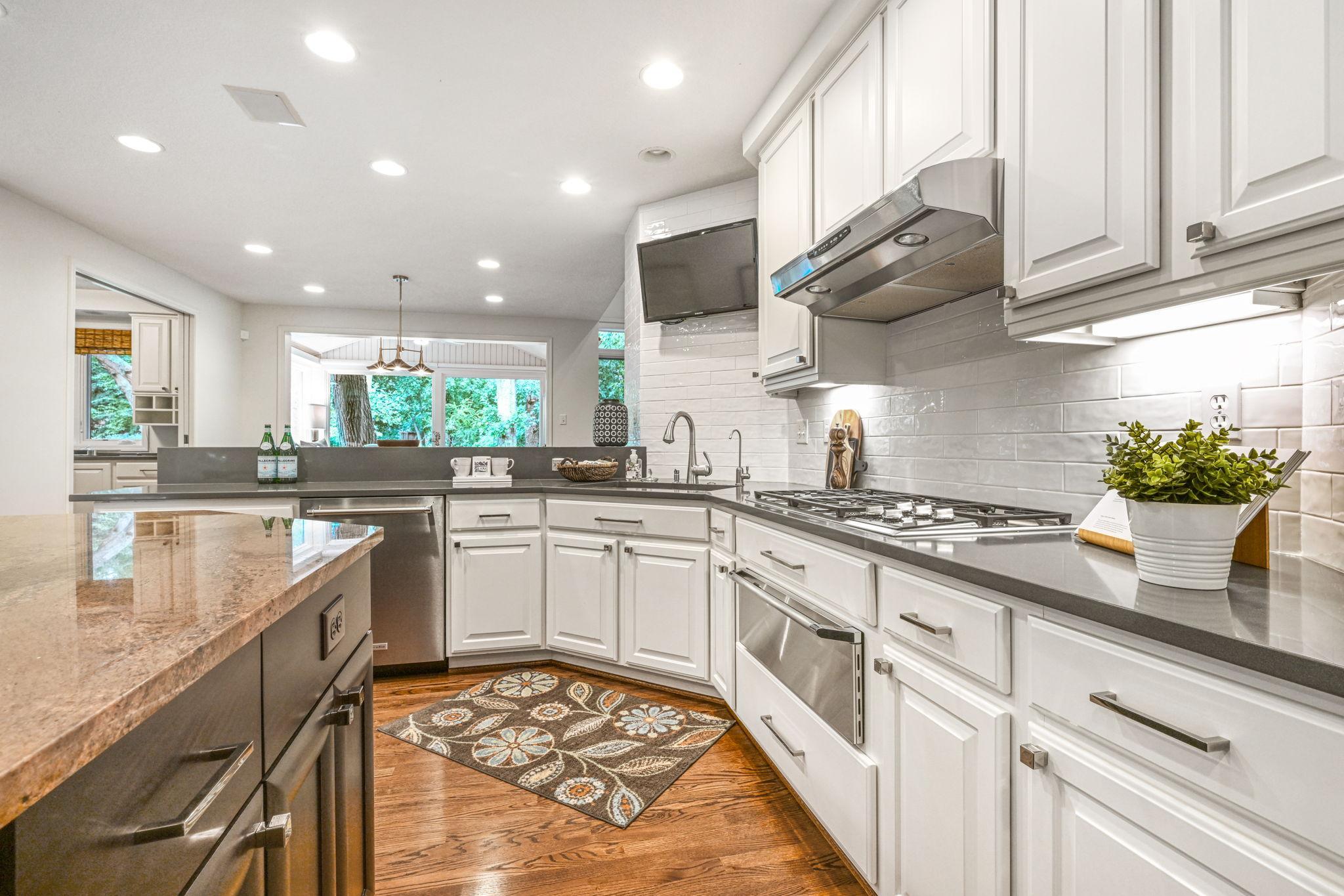 View of Residential at 4541 Meadow Road, Edina MN 55424, Edina (17 of 75) - Mike Wilen | Minnesota Team Real Estate