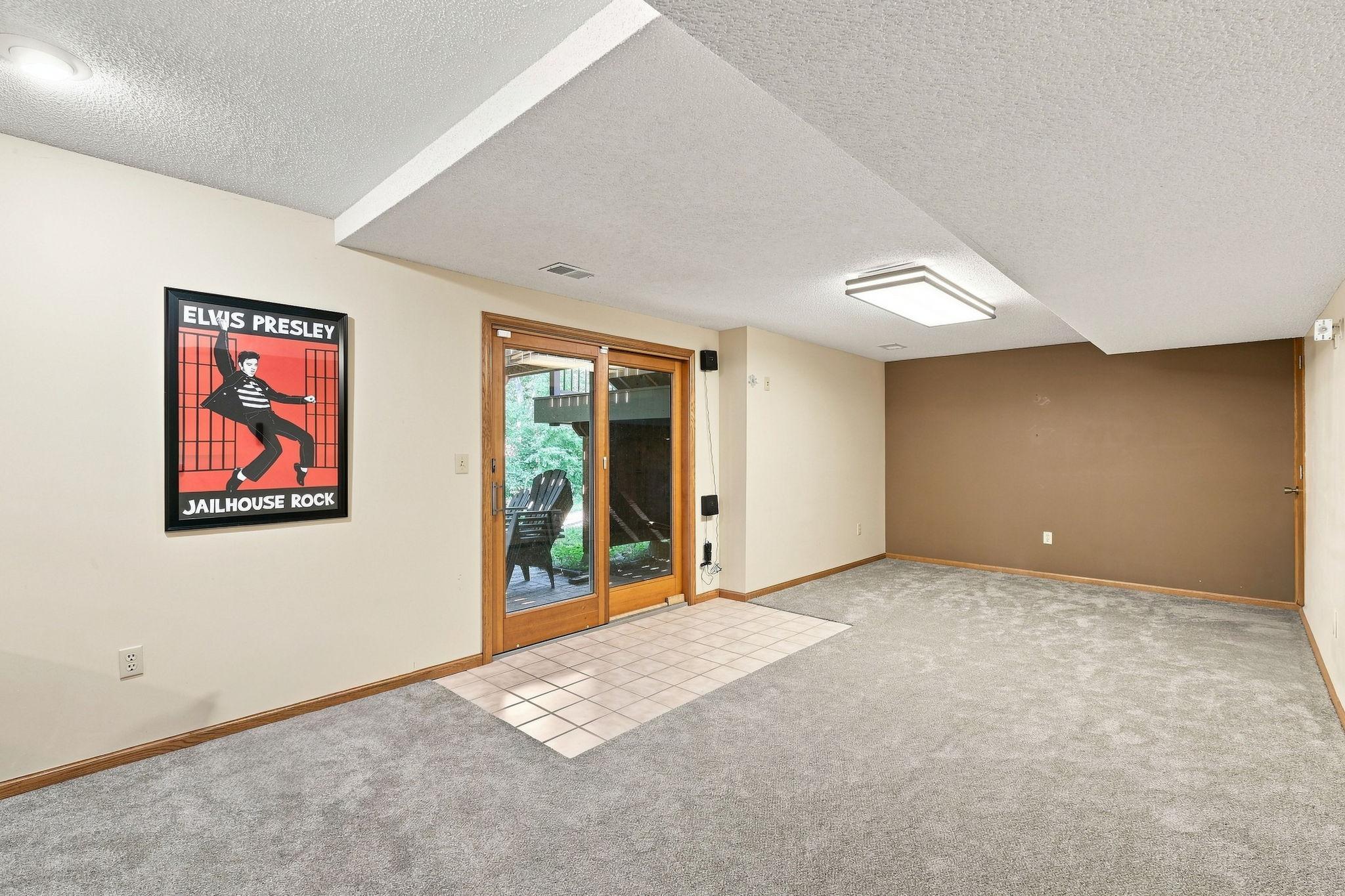 View of Residential at 6649 Buckingham Road, Woodbury MN 55125, Woodbury (20 of 26) - Mike Wilen | Minnesota Team Real Estate