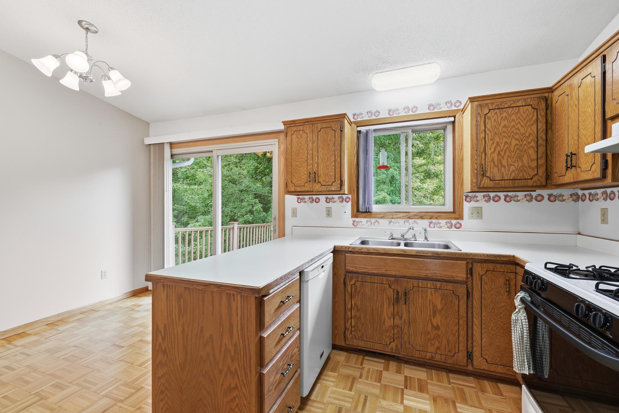 View of Residential at 651 Dresden Drive, Chaska MN 55318, Chaska (4 of 22) - Mike Wilen | Minnesota Team Real Estate
