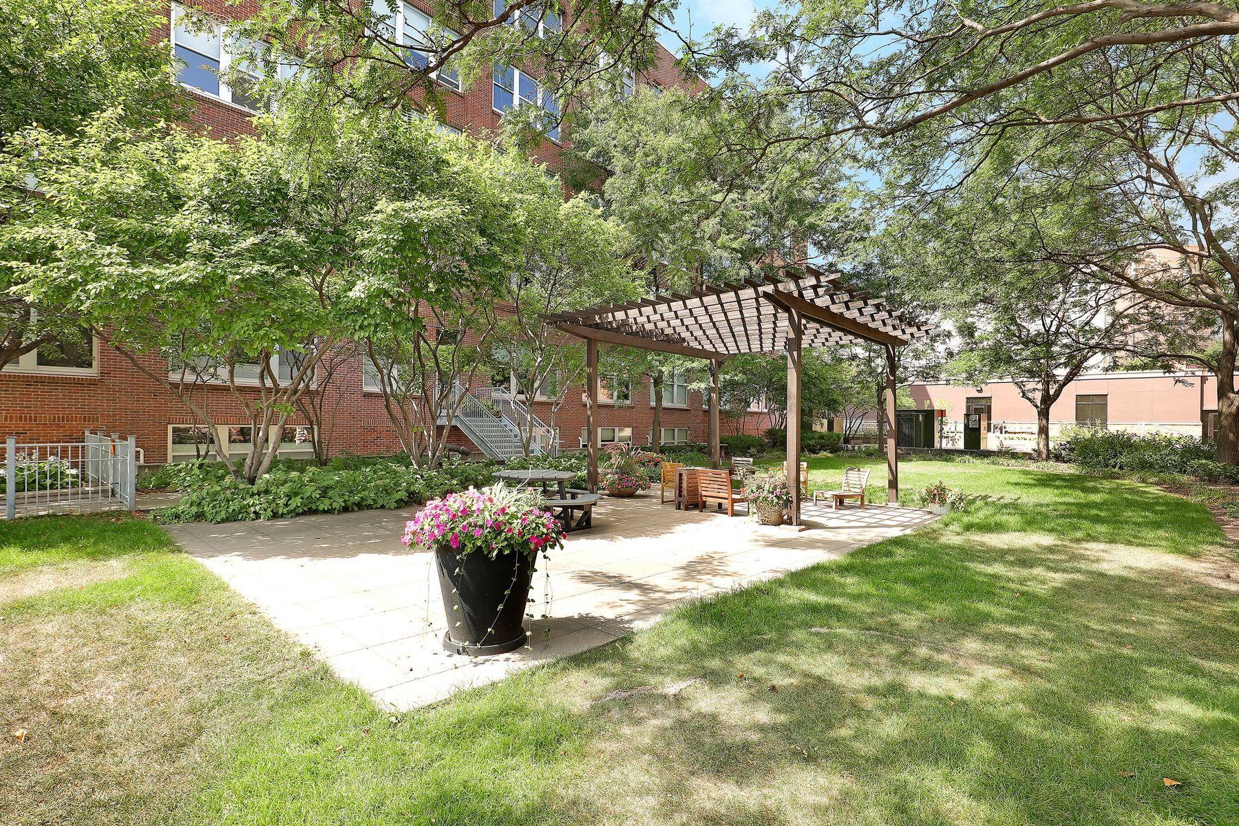 View of Residential at 225 9th Street #107, Saint Paul MN 55101, Saint Paul (37 of 47) - Mike Wilen | Minnesota Team Real Estate