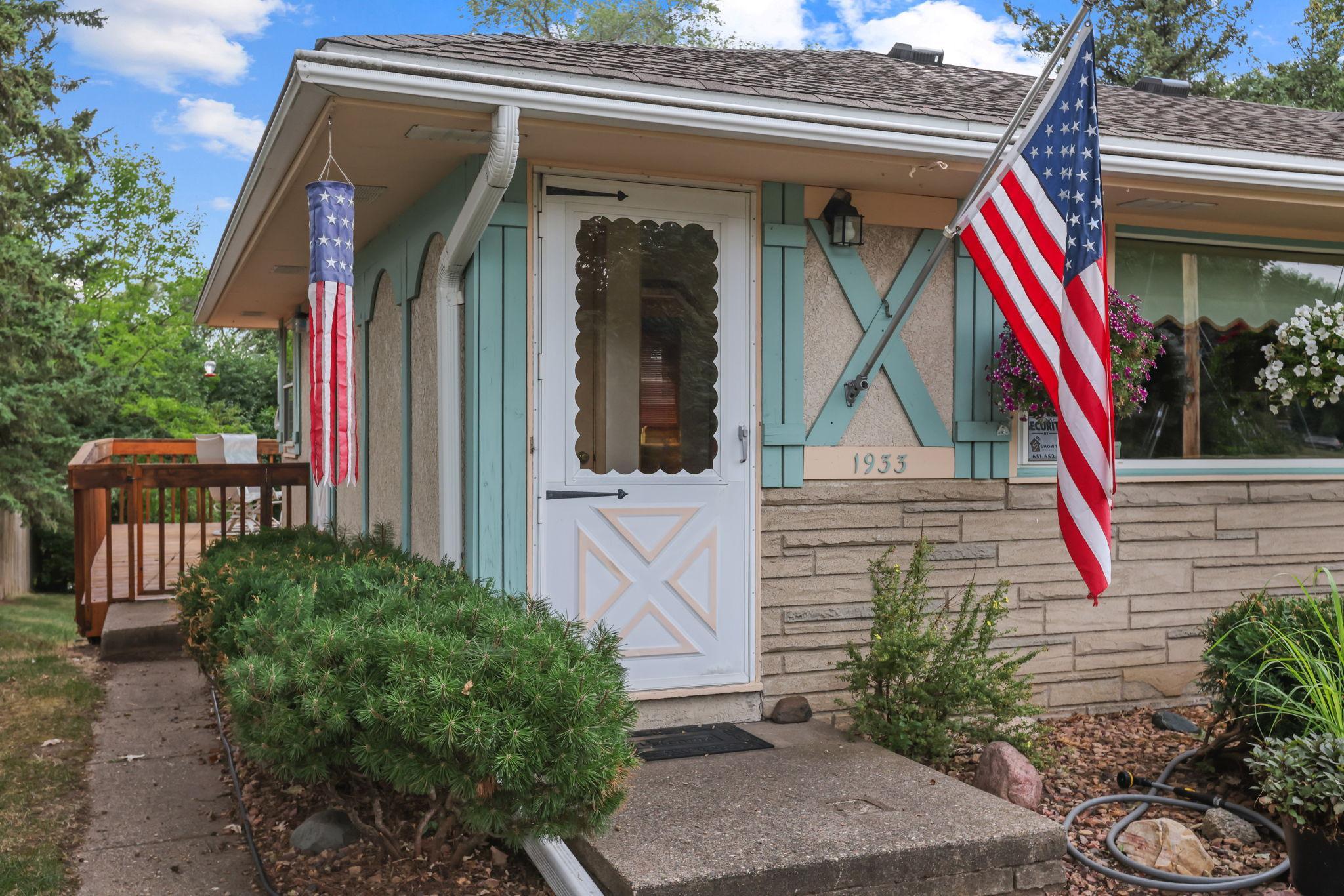 View of Residential at 1933 Flandrau Street, Maplewood MN 55109, Maplewood (8 of 37) - Mike Wilen | Minnesota Team Real Estate