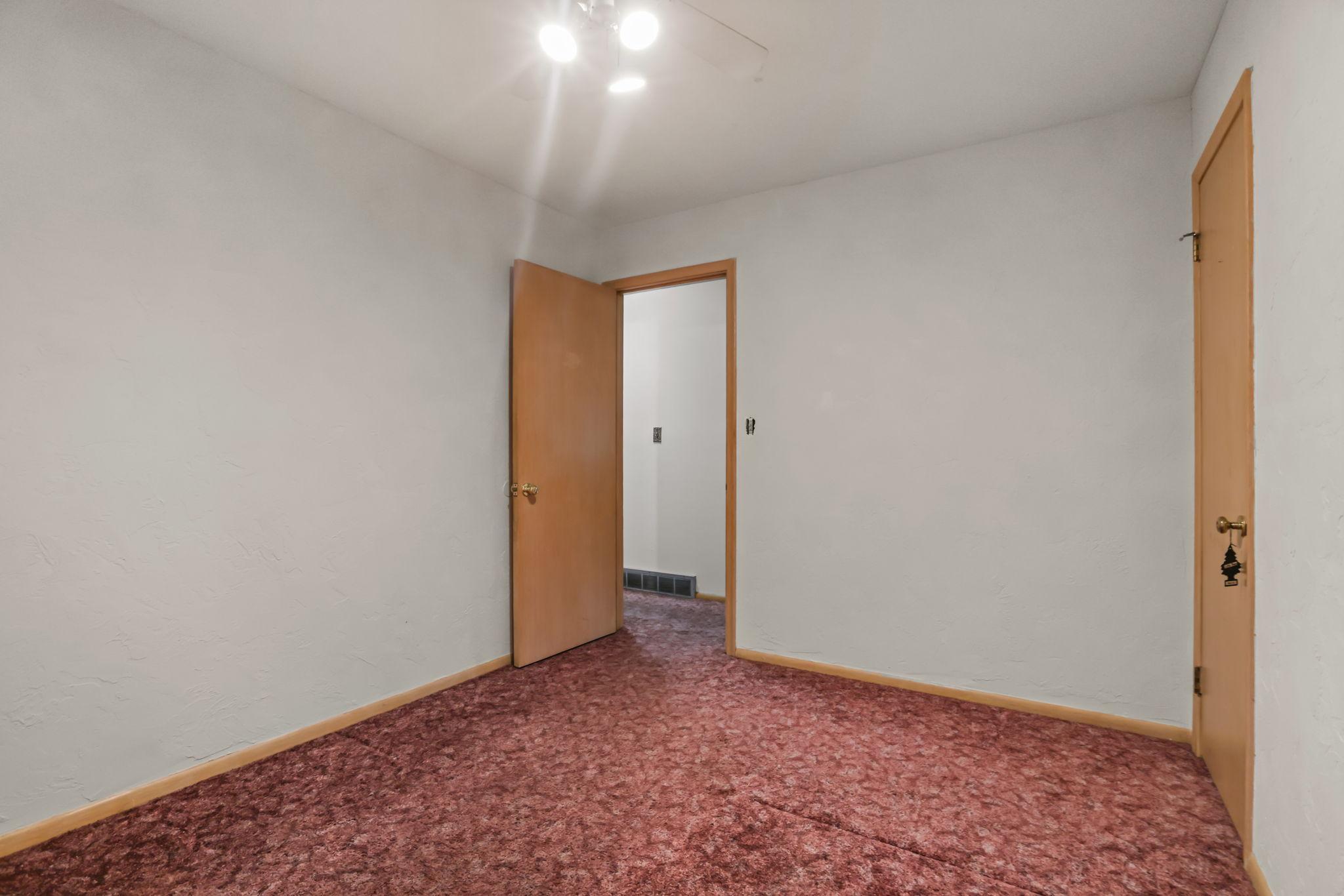 View of Residential at 1933 Flandrau Street, Maplewood MN 55109, Maplewood (24 of 37) - Mike Wilen | Minnesota Team Real Estate