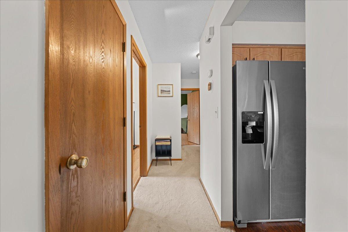View of Residential at 2823 Wimbledon Ridge, Woodbury MN 55125, Woodbury (12 of 26) - Mike Wilen | Minnesota Team Real Estate