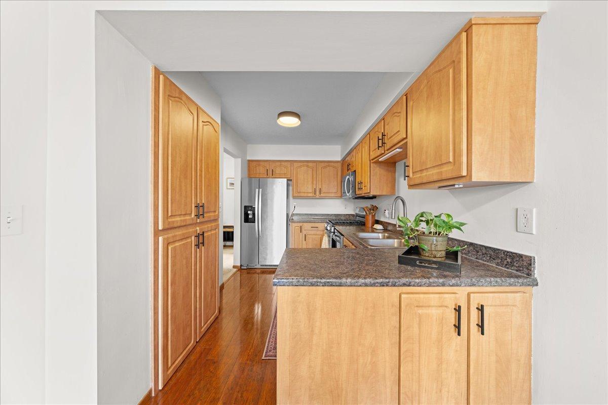 View of Residential at 2823 Wimbledon Ridge, Woodbury MN 55125, Woodbury (9 of 26) - Mike Wilen | Minnesota Team Real Estate