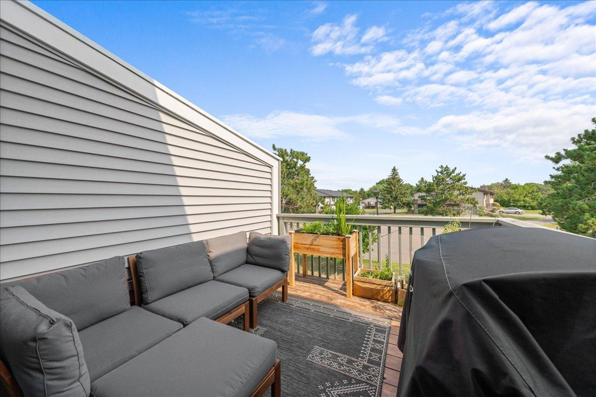 View of Residential at 2823 Wimbledon Ridge, Woodbury MN 55125, Woodbury (7 of 26) - Mike Wilen | Minnesota Team Real Estate
