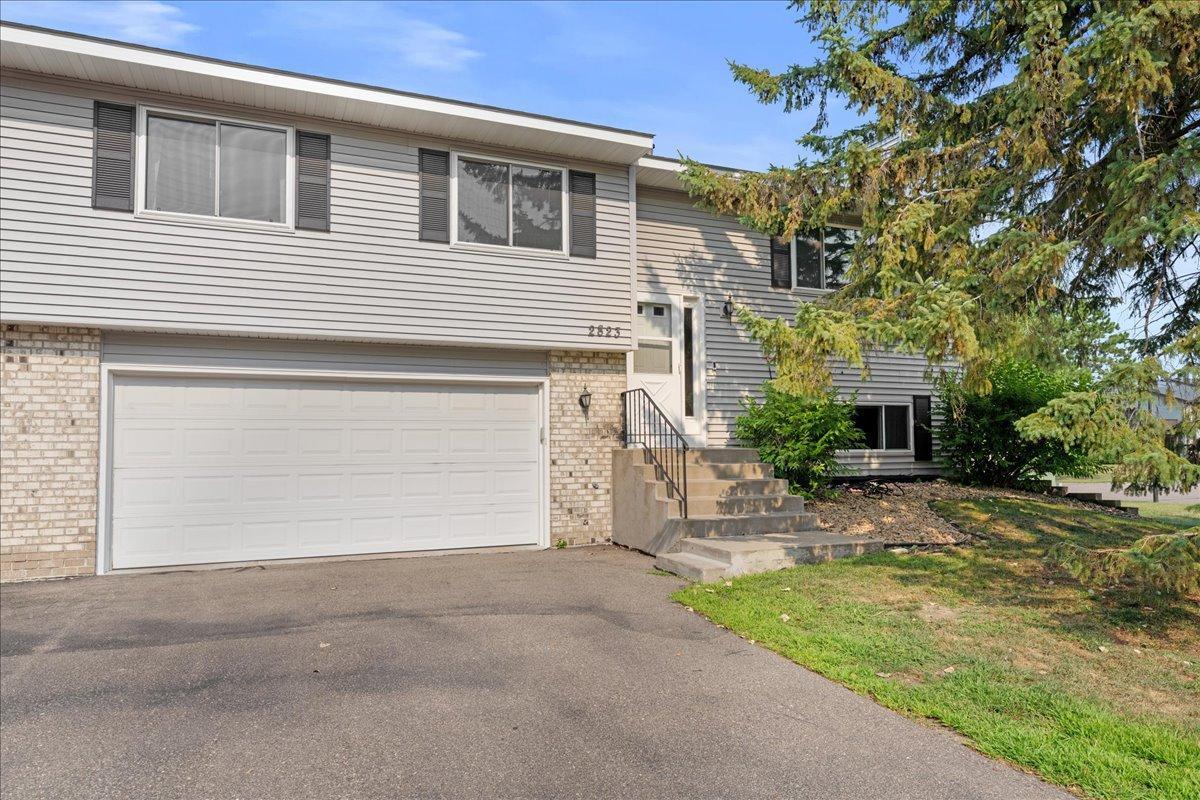 View of Residential at 2823 Wimbledon Ridge, Woodbury MN 55125, Woodbury - Mike Wilen | Minnesota Team Real Estate