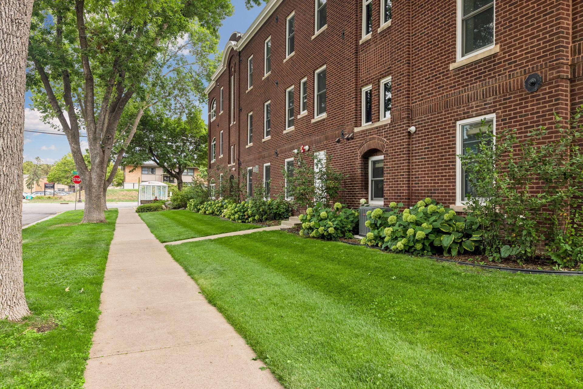 View of Residential at 2040 Como Avenue #104, Saint Paul MN 55108, Saint Paul (46 of 53) - Mike Wilen | Minnesota Team Real Estate