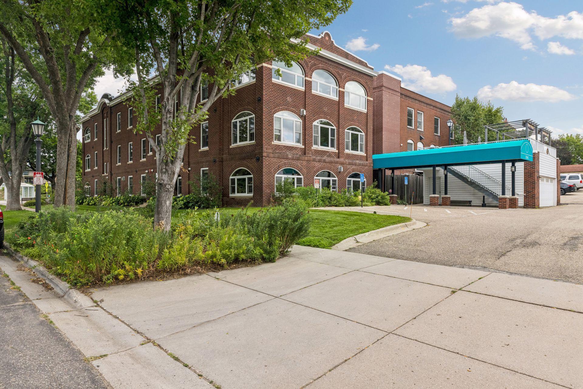 View of Residential at 2040 Como Avenue #104, Saint Paul MN 55108, Saint Paul (43 of 53) - Mike Wilen | Minnesota Team Real Estate