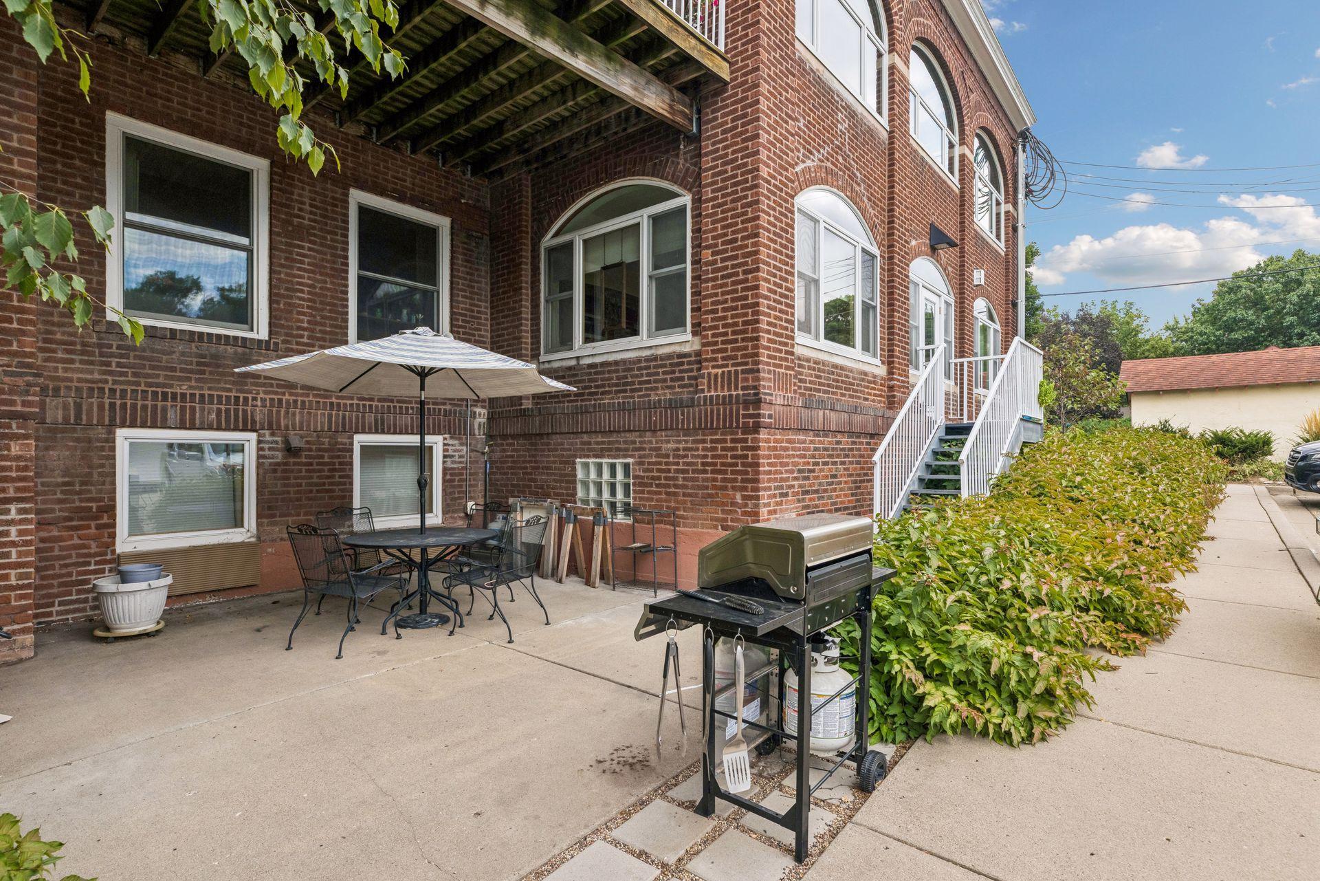 View of Residential at 2040 Como Avenue #104, Saint Paul MN 55108, Saint Paul (41 of 53) - Mike Wilen | Minnesota Team Real Estate