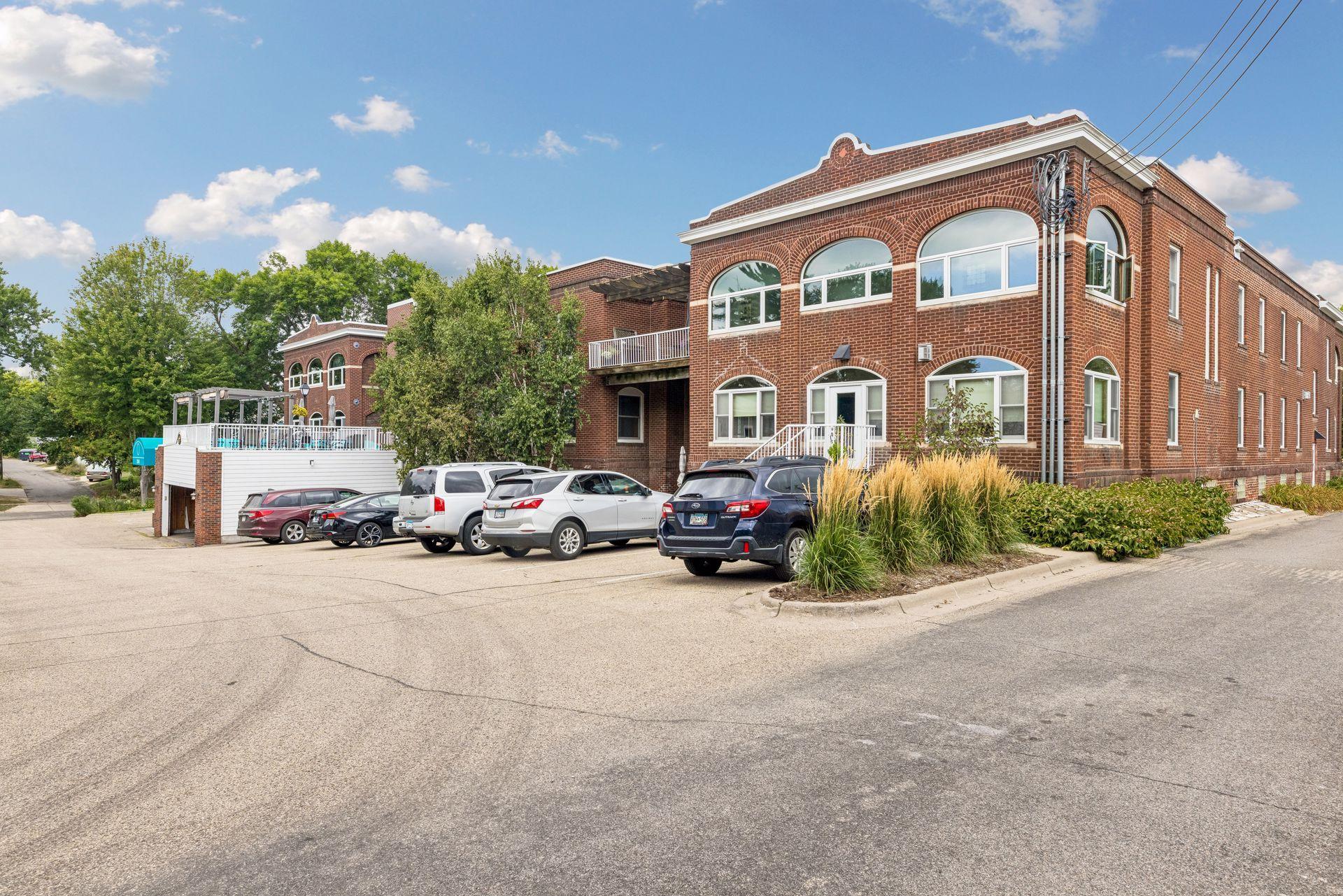 View of Residential at 2040 Como Avenue #104, Saint Paul MN 55108, Saint Paul (40 of 53) - Mike Wilen | Minnesota Team Real Estate