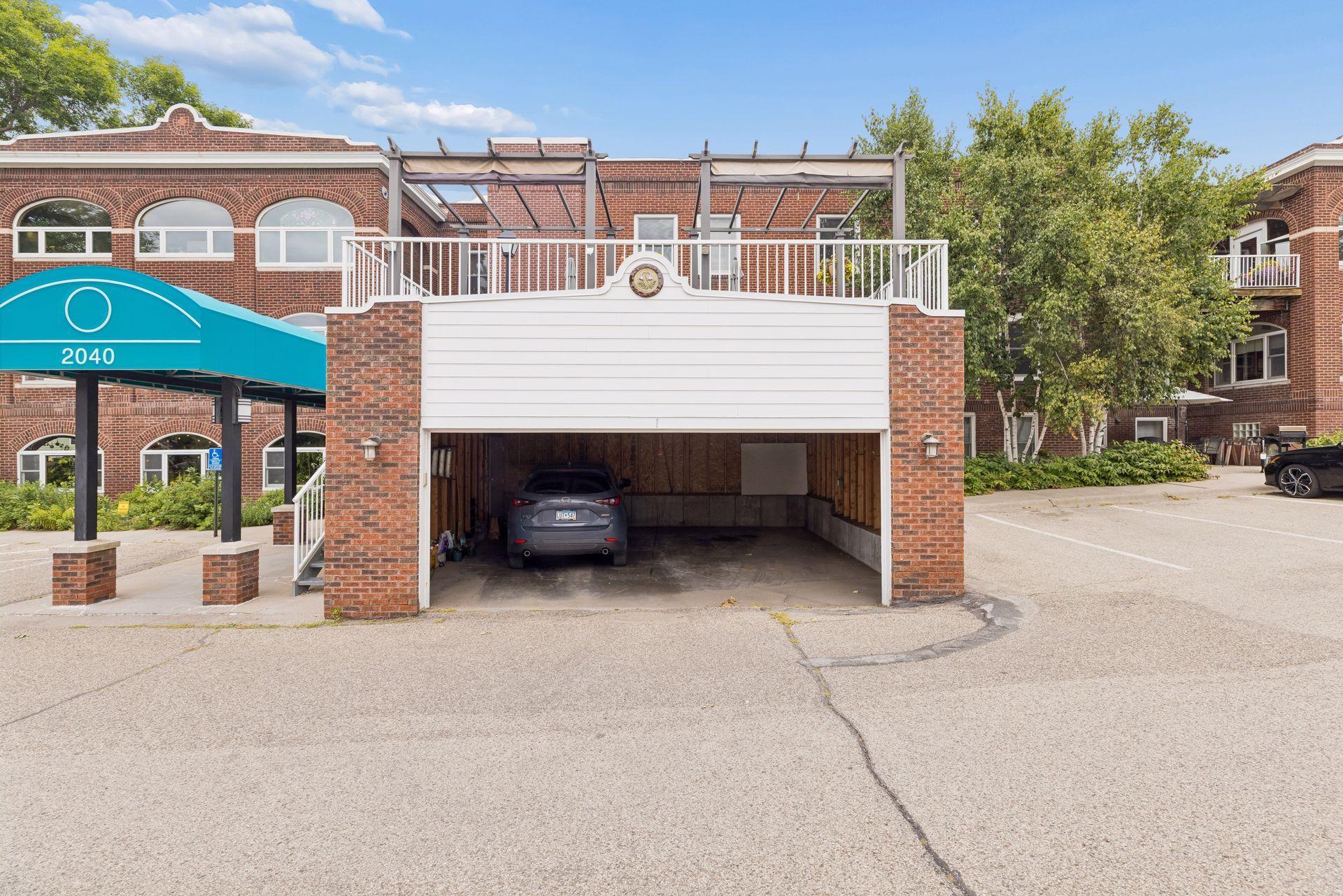 View of Residential at 2040 Como Avenue #104, Saint Paul MN 55108, Saint Paul (28 of 53) - Mike Wilen | Minnesota Team Real Estate