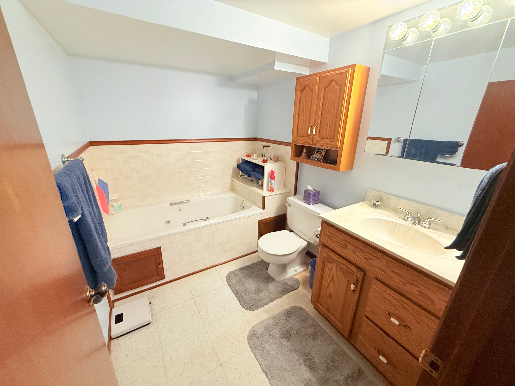 View of Residential at 2055 English Street, Maplewood MN 55109, Maplewood (22 of 31) - Mike Wilen | Minnesota Team Real Estate