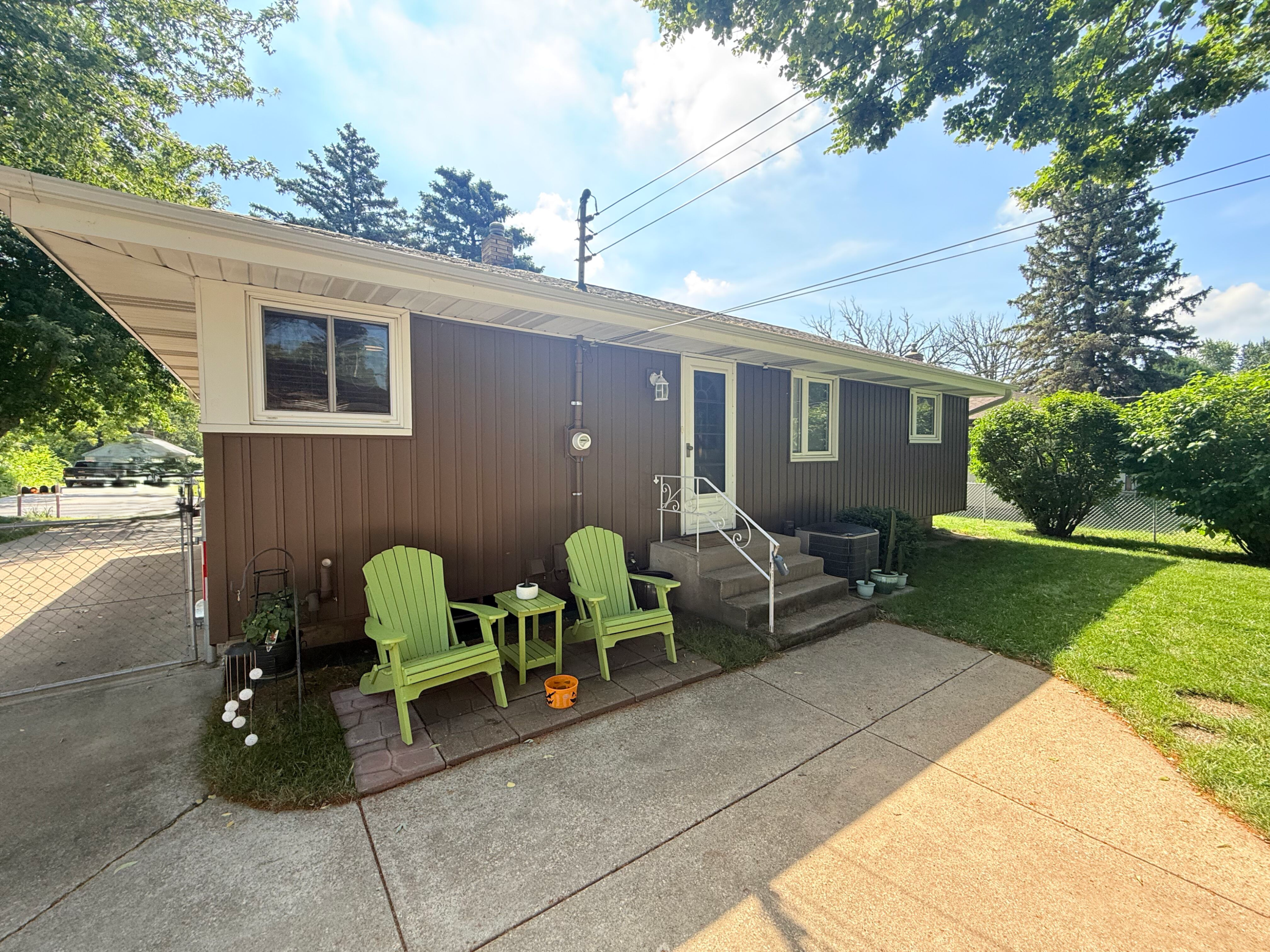 View of Residential at 2055 English Street, Maplewood MN 55109, Maplewood (24 of 31) - Mike Wilen | Minnesota Team Real Estate