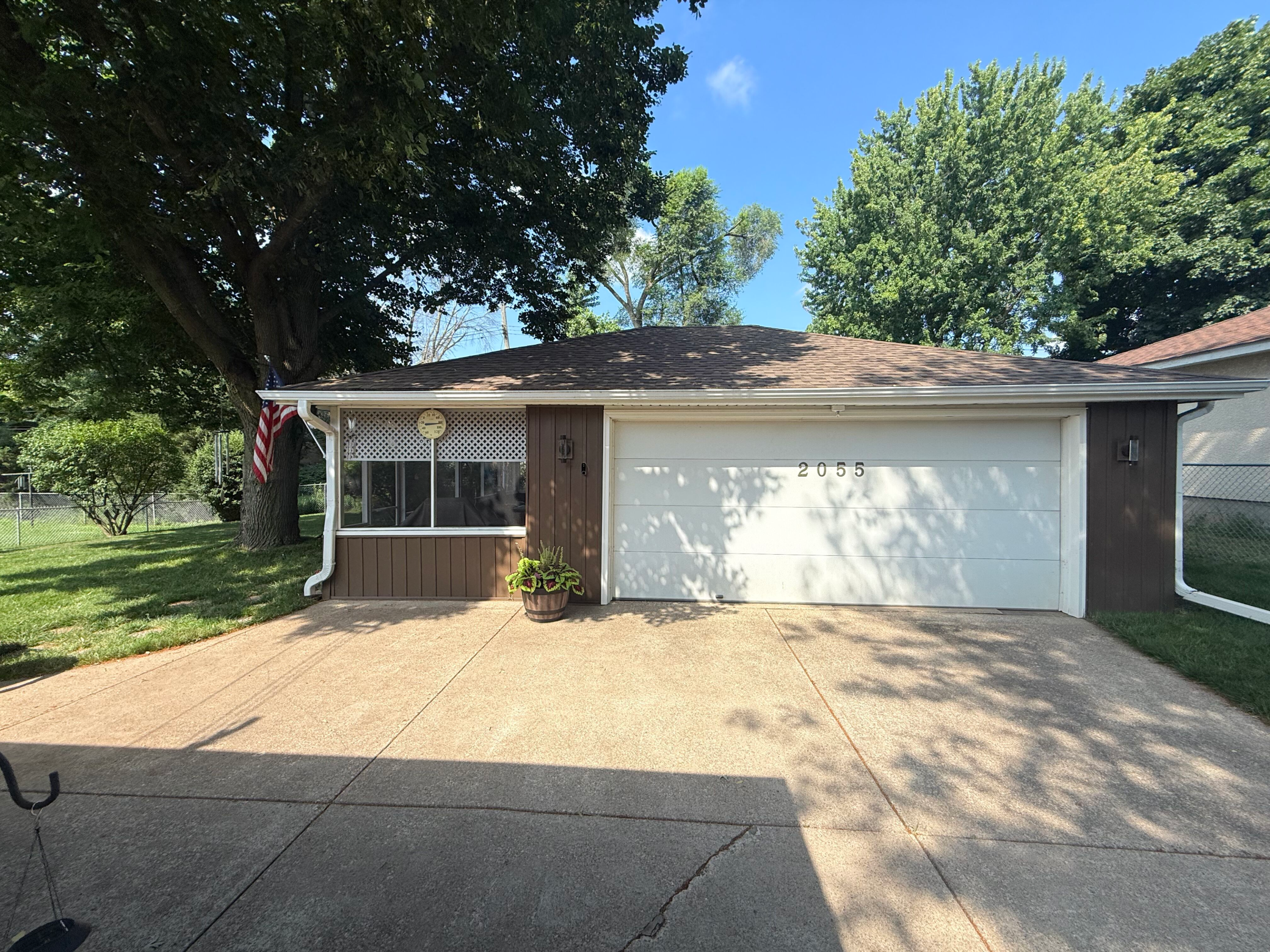 View of Residential at 2055 English Street, Maplewood MN 55109, Maplewood (25 of 31) - Mike Wilen | Minnesota Team Real Estate
