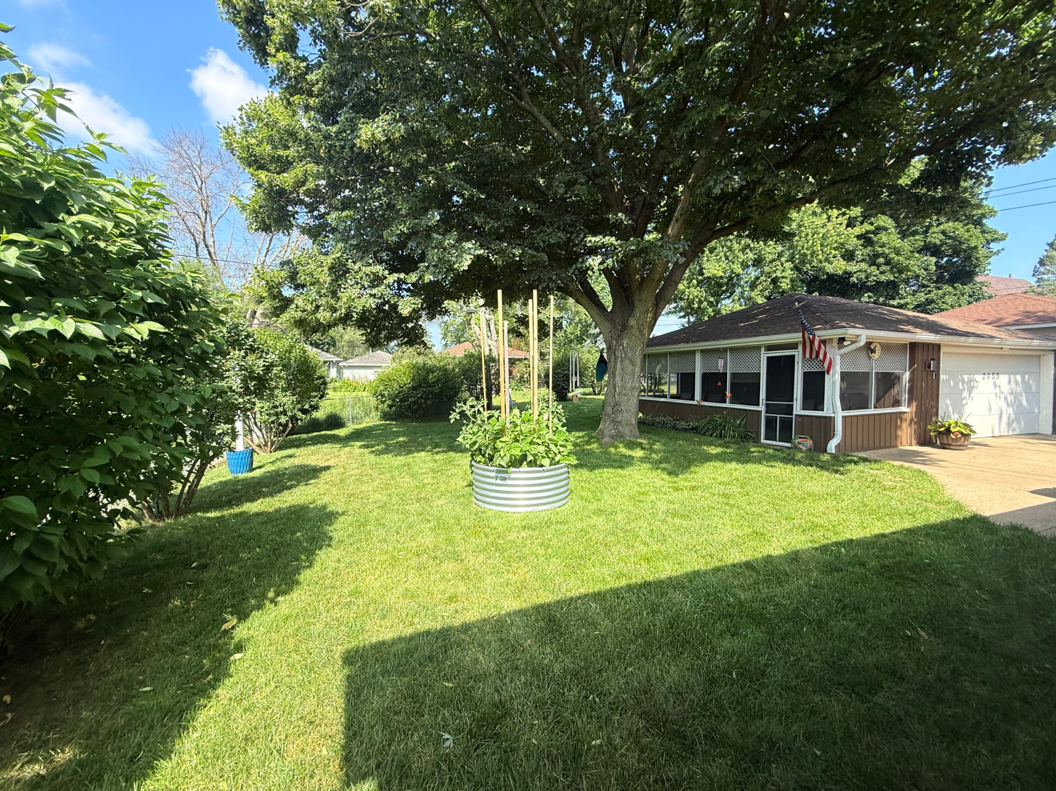 View of Residential at 2055 English Street, Maplewood MN 55109, Maplewood (30 of 31) - Mike Wilen | Minnesota Team Real Estate