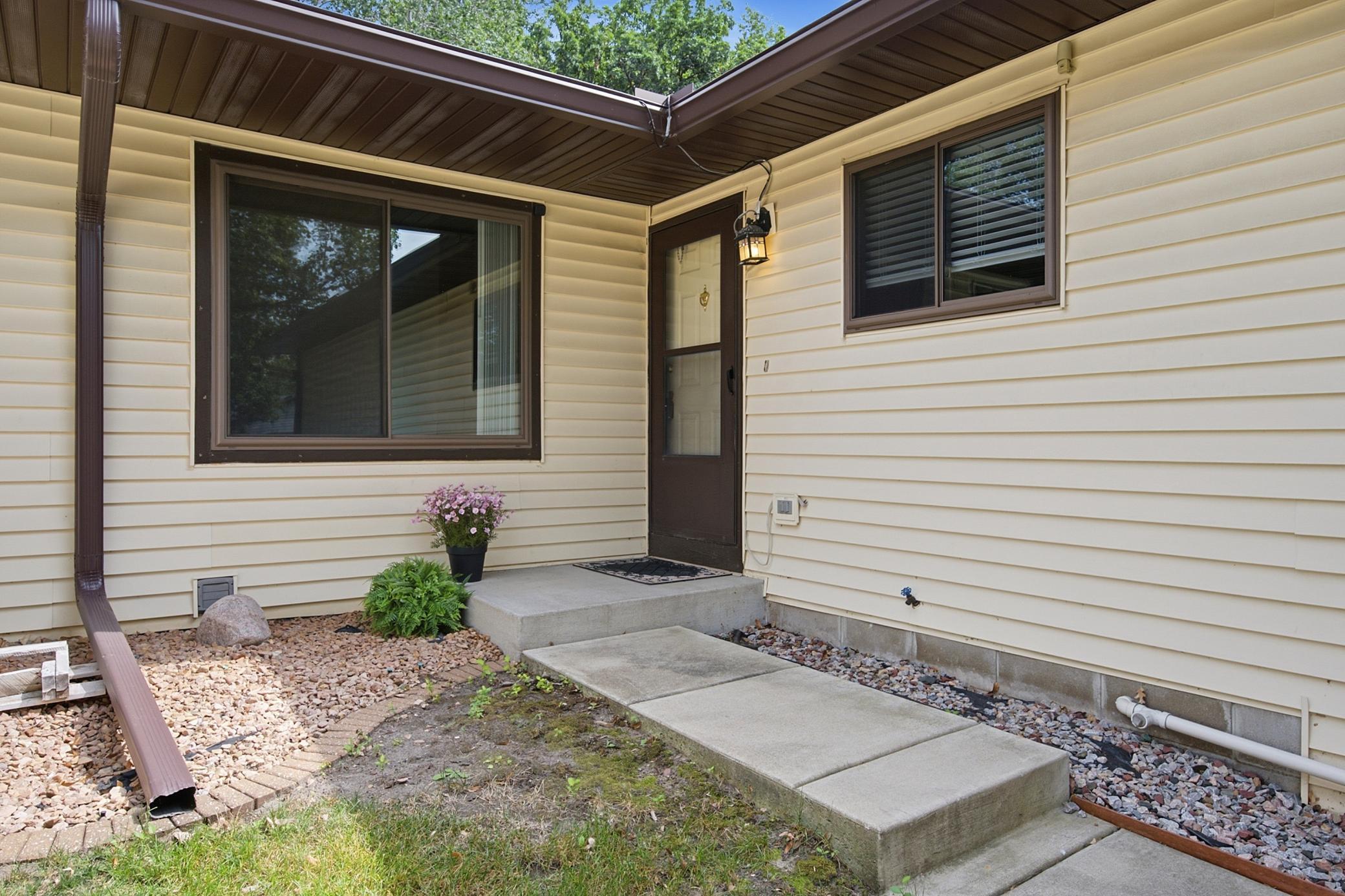 View of Residential at 8564 134th Street, Apple Valley MN 55124, Apple Valley (26 of 32) - Mike Wilen | Minnesota Team Real Estate