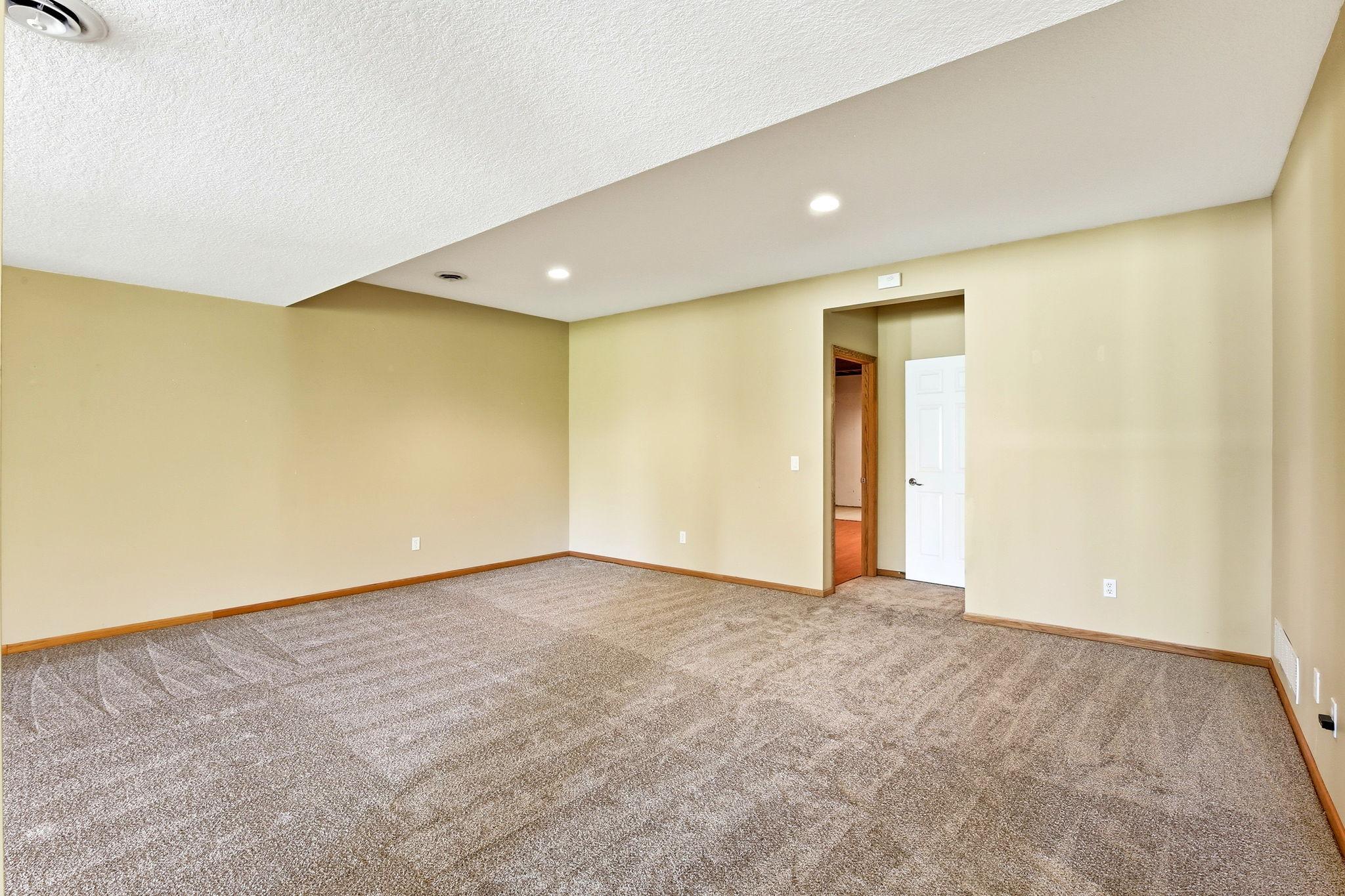 View of Residential at 7174 Newbury Place, Woodbury MN 55125, Woodbury (65 of 92) - Mike Wilen | Minnesota Team Real Estate