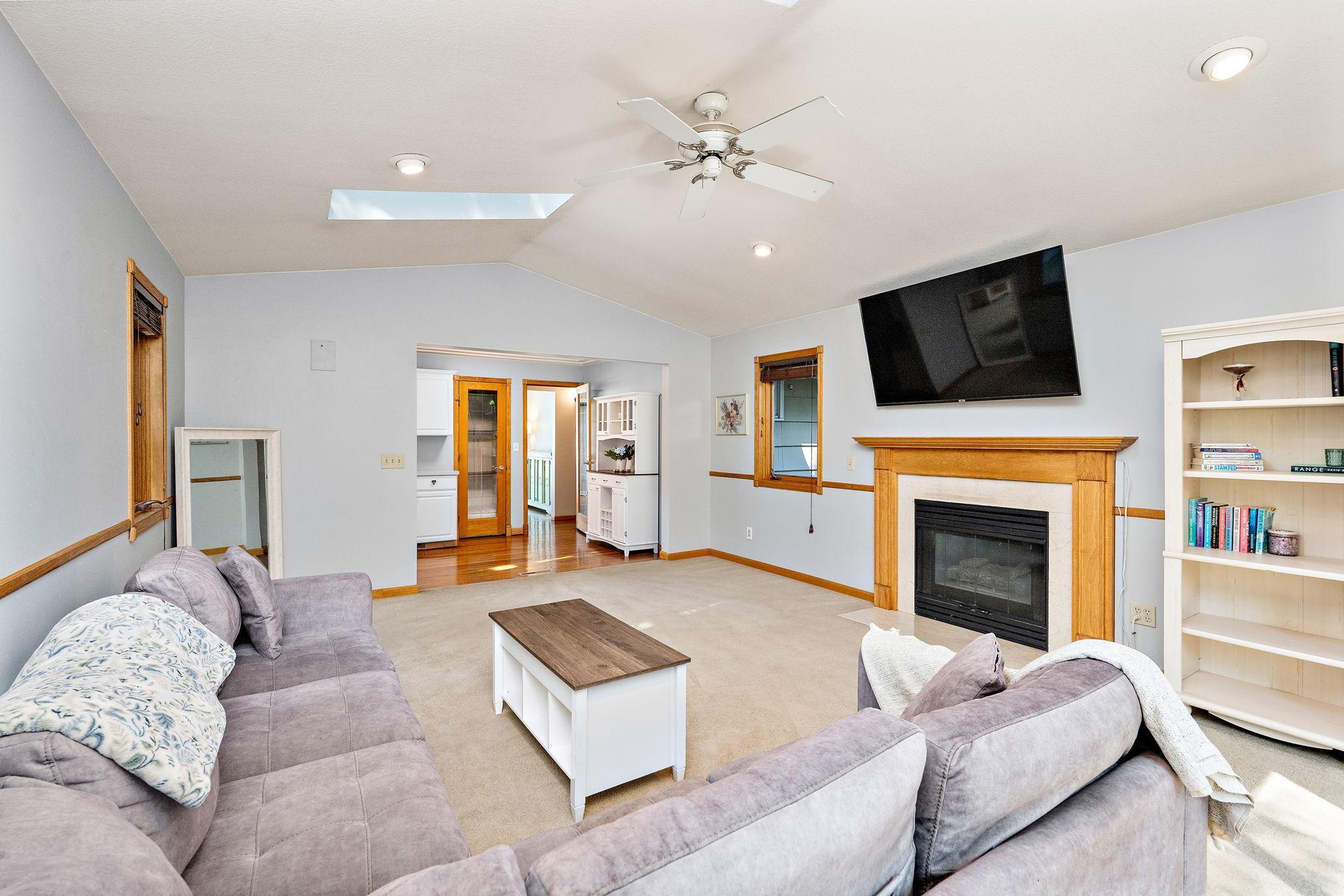 View of Residential at 6835 11th Avenue, Richfield MN 55423, Richfield (16 of 39) - Mike Wilen | Minnesota Team Real Estate