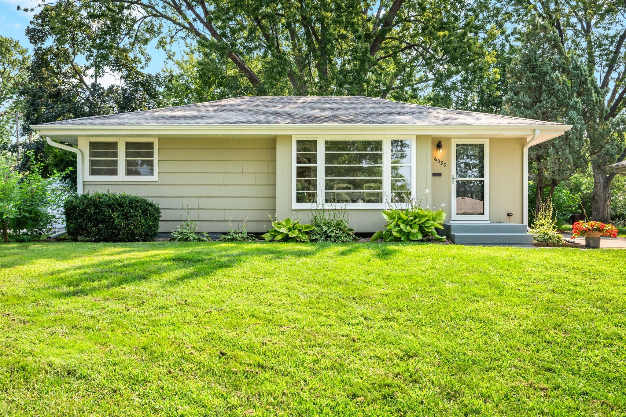 View of Residential at 6835 11th Avenue, Richfield MN 55423, Richfield (5 of 39) - Mike Wilen | Minnesota Team Real Estate