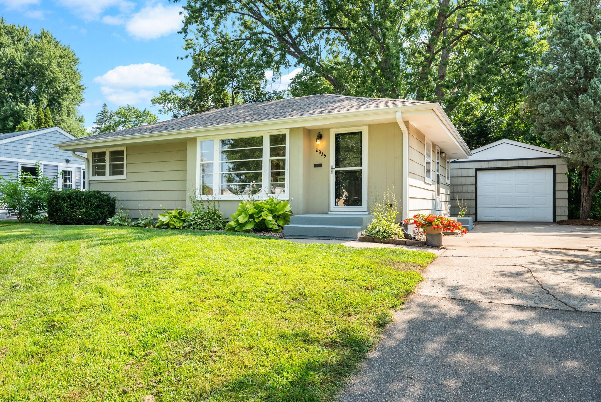 View of Residential at 6835 11th Avenue, Richfield MN 55423, Richfield (39 of 39) - Mike Wilen | Minnesota Team Real Estate