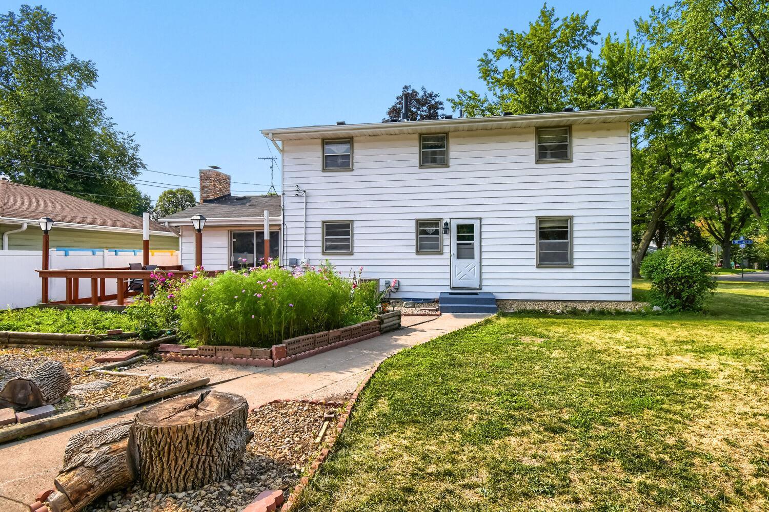 View of Residential at 7932 38 1/2 Avenue, New Hope MN 55427, New Hope (28 of 29) - Mike Wilen | Minnesota Team Real Estate