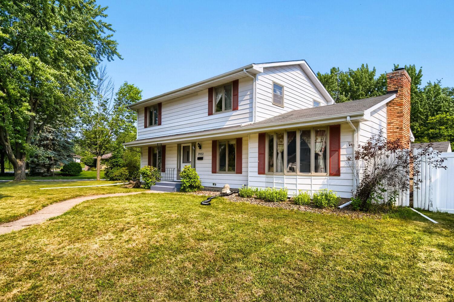 View of Residential at 7932 38 1/2 Avenue, New Hope MN 55427, New Hope - Mike Wilen | Minnesota Team Real Estate